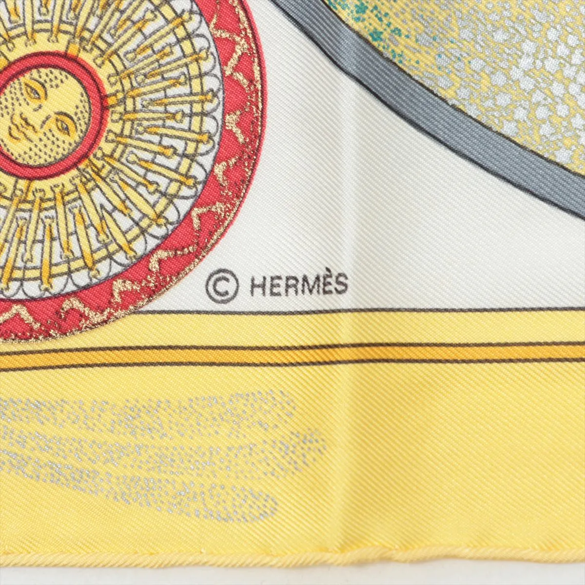 Carre 45 FEUX D’ARTIFICE Fire of Art Scarf Silk Yellow — view 6