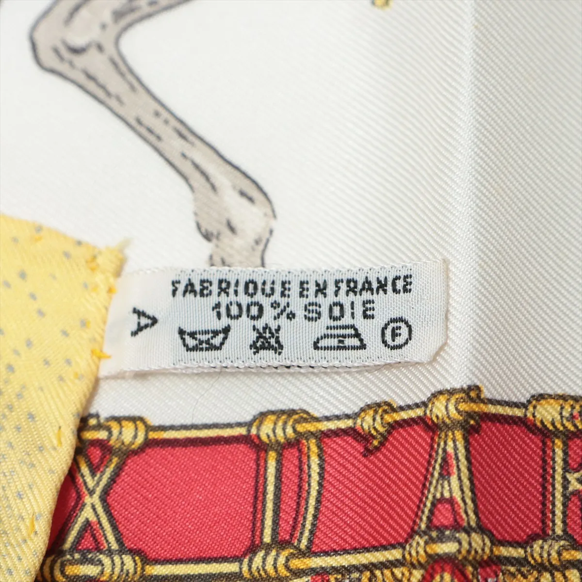 Carre 45 FEUX D’ARTIFICE Fire of Art Scarf Silk Yellow — view 7
