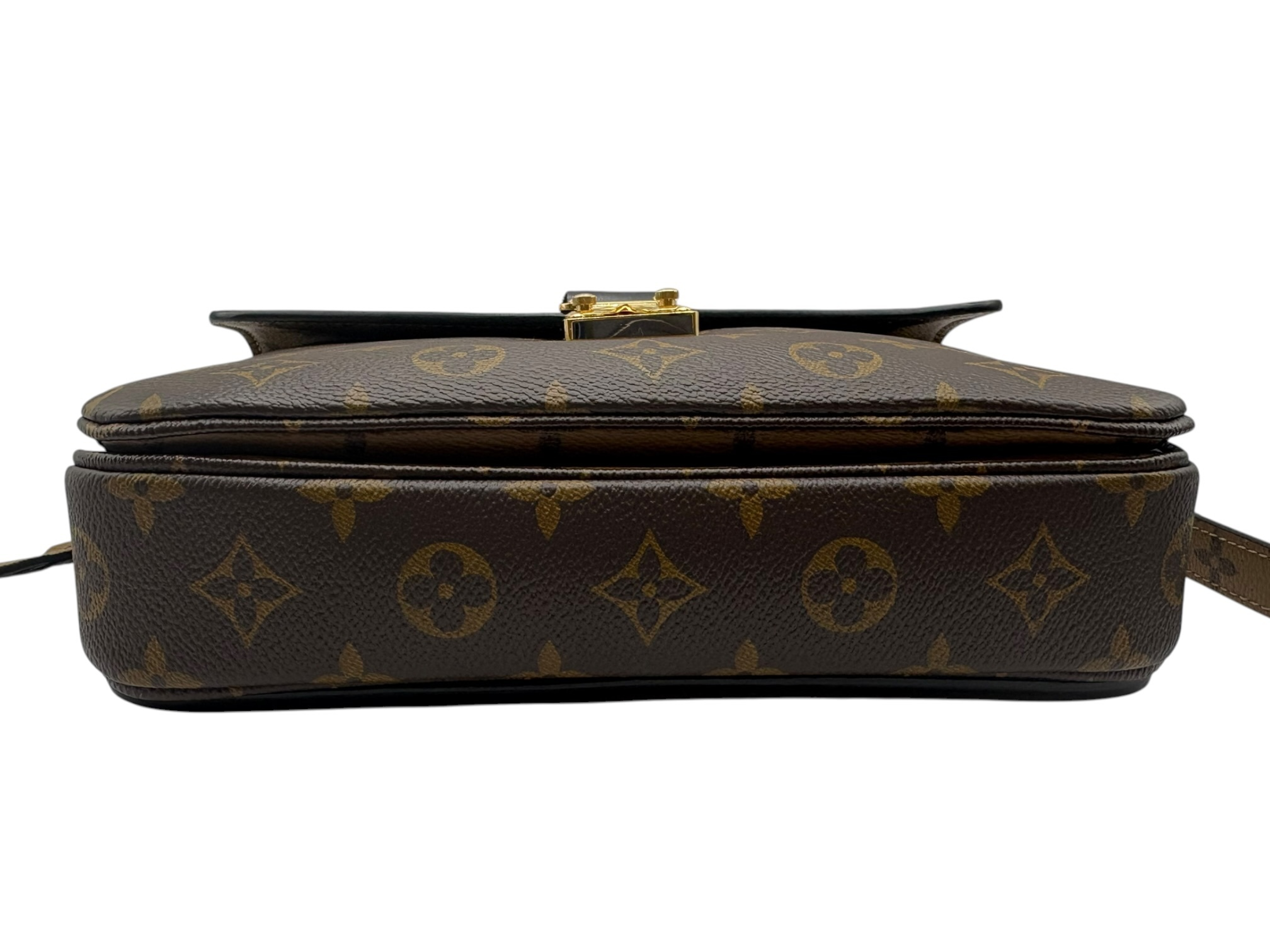 Monogram Reverse Pochette Metis MM M44876 Brown Shoulder Bag — view 4