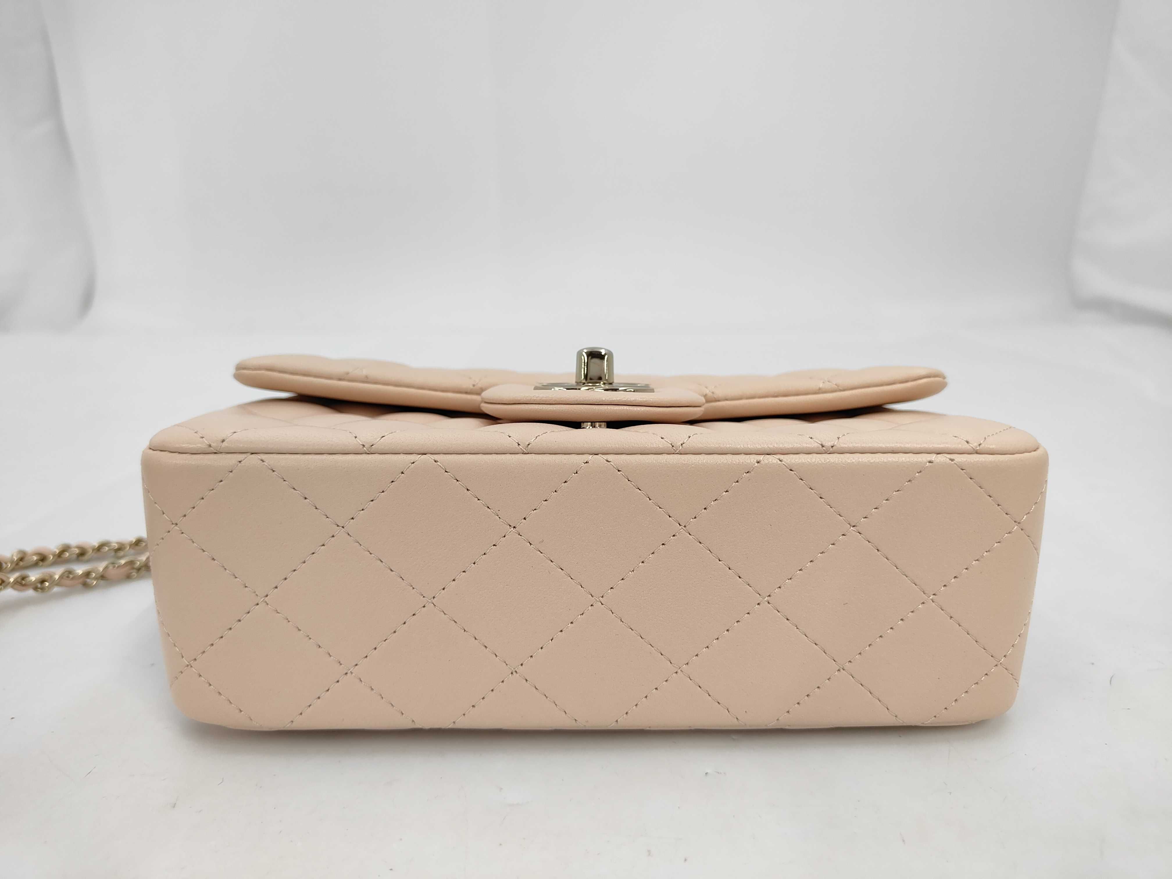 Matelassé Top Handle 2-Way Shoulder Bag, Lambskin, Beige, with Plate. — view 4