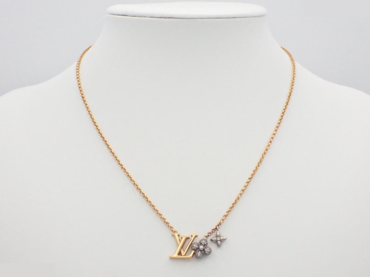 M01265 LV Gram Pendant Necklace Gold Silver GP — view 3