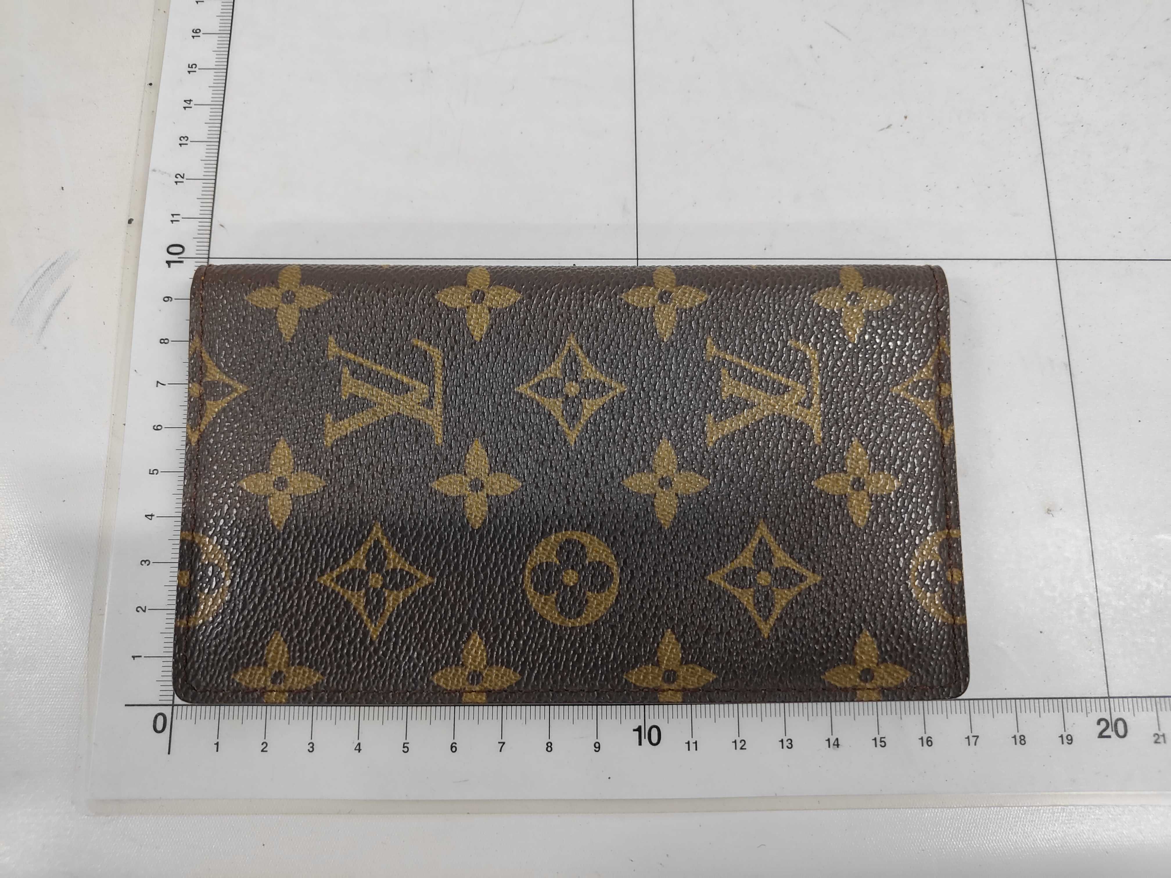 Monogram R20503 Agenda Posh Wallet — view 2