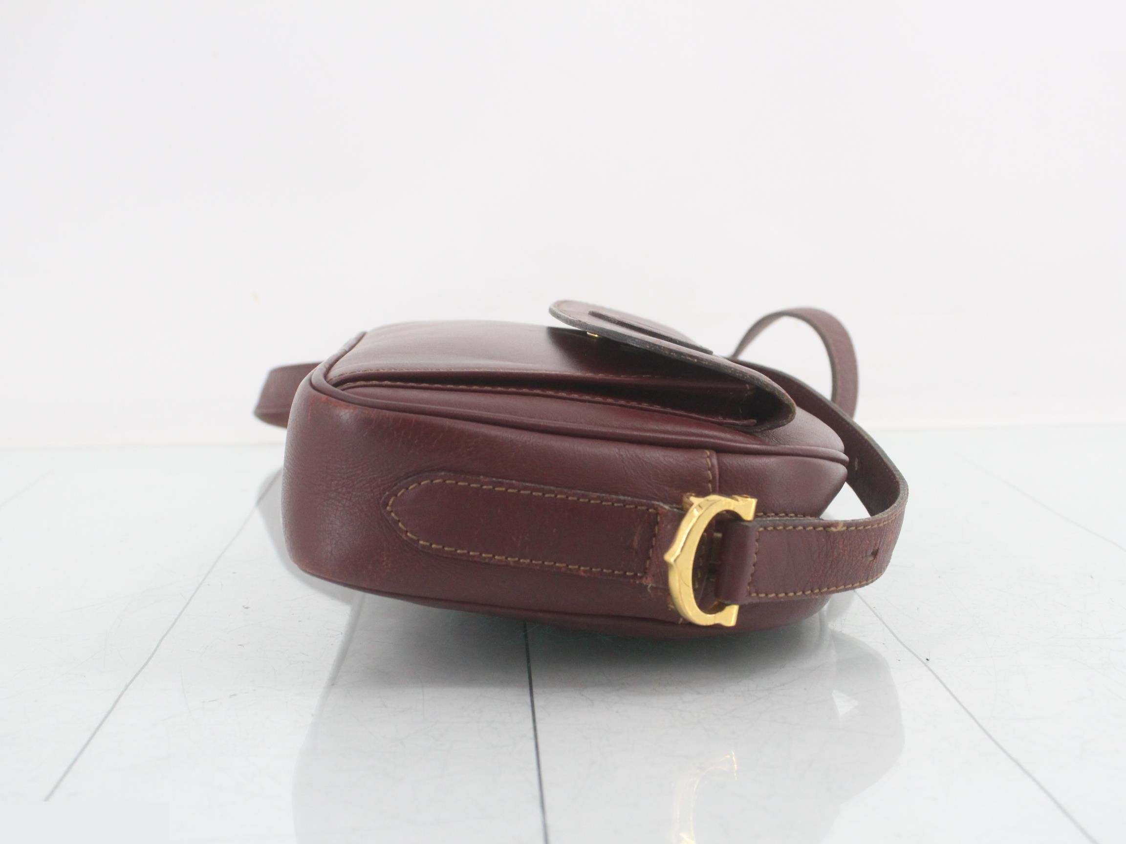 Mustline Leather Shoulder Bag Bordeaux — view 3