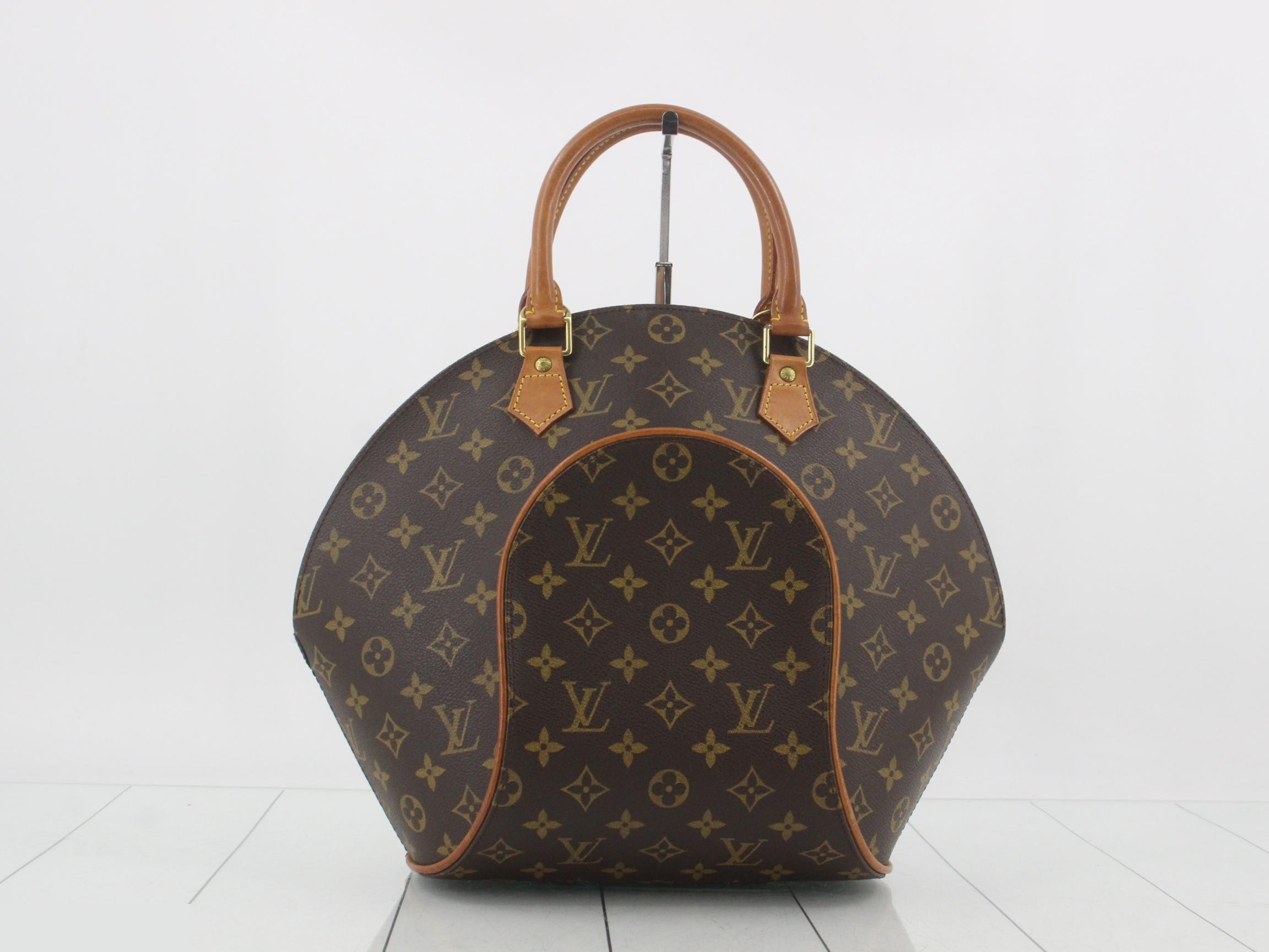 Ellipse MM MI1918, includes storage bag, key, and key. — view 2