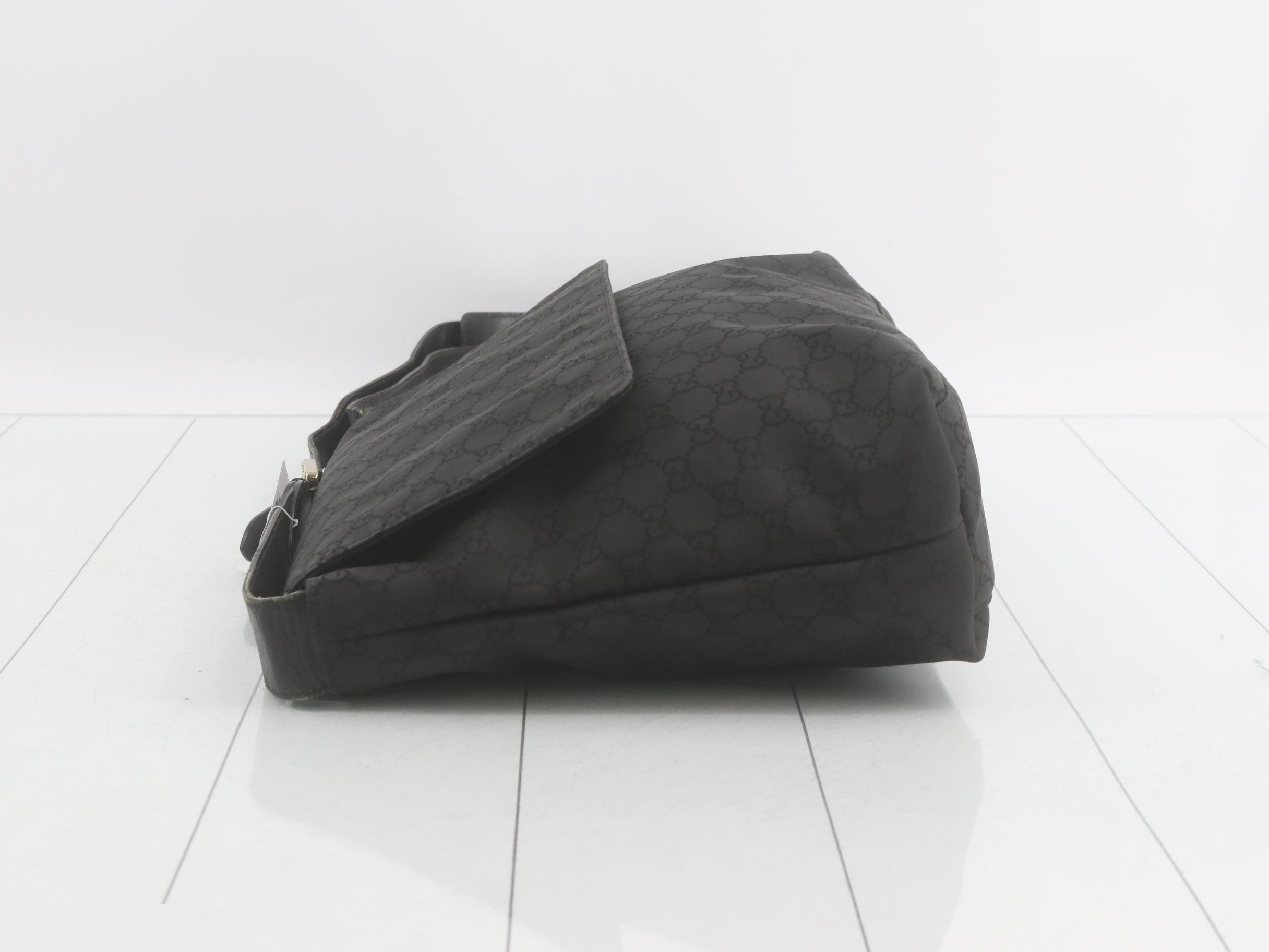 GG Canvas (Bag) - Shoulder Bag — view 4