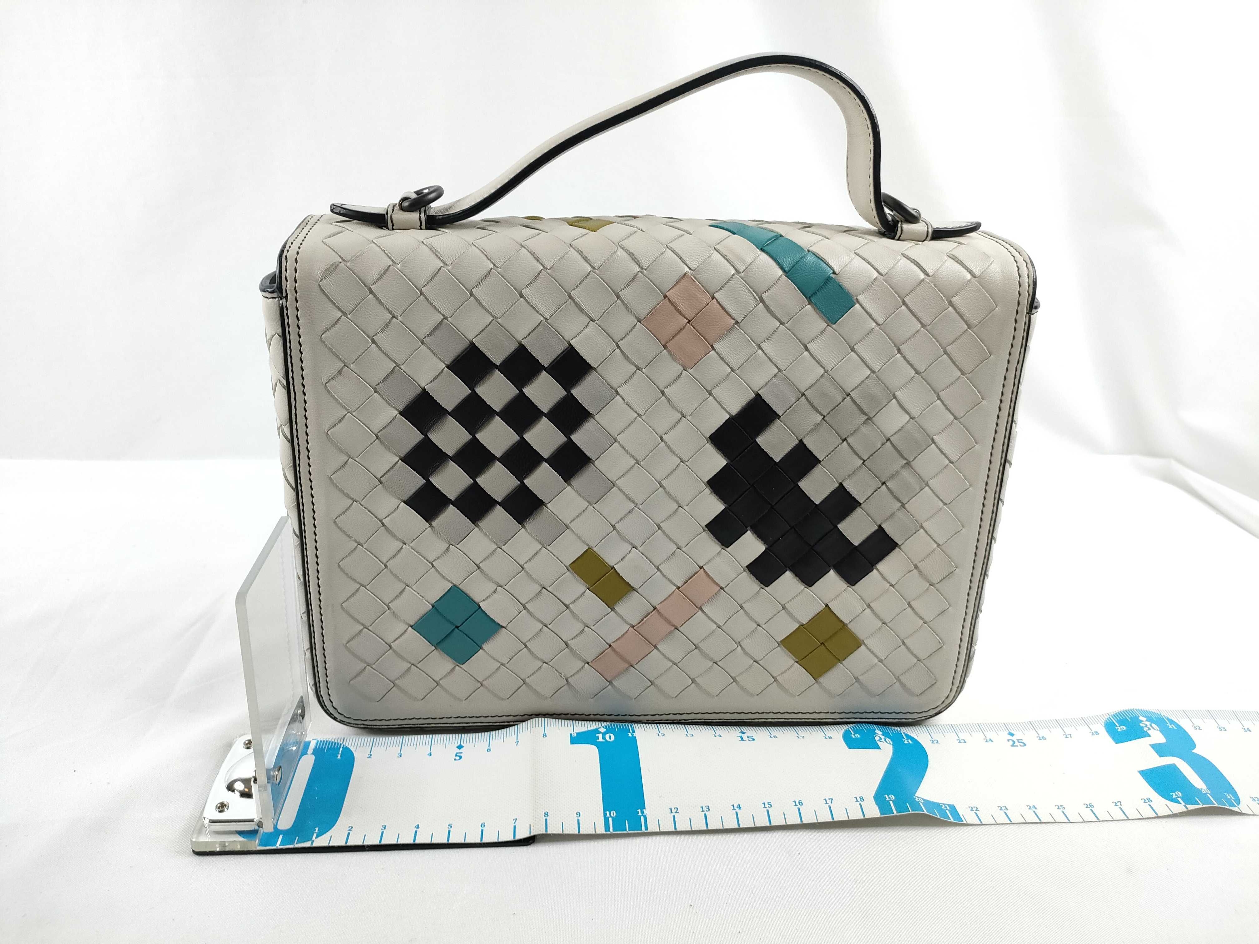 BV Braided Handbag Shoulder Bag Handbag — view 2