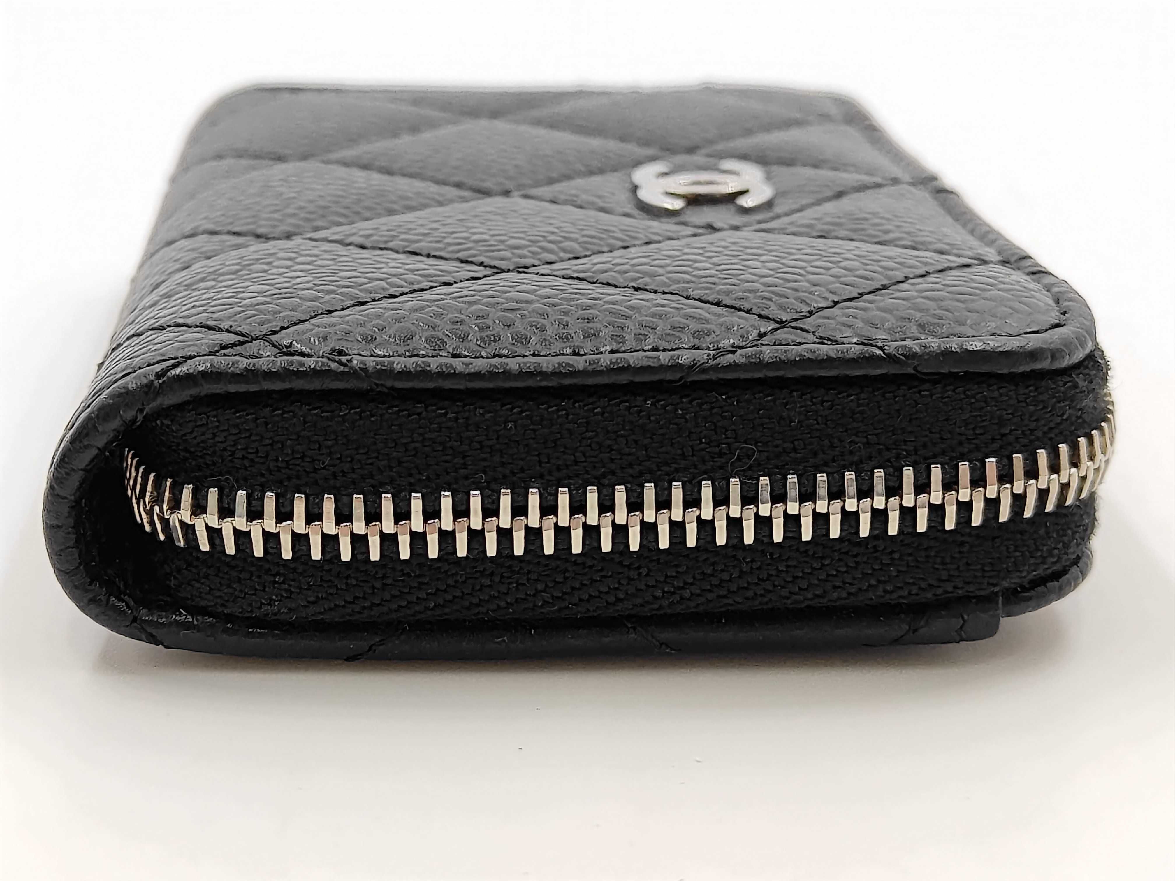 Matelassé Caviar Leather Black Random Coin Case with all accessories included — view 4