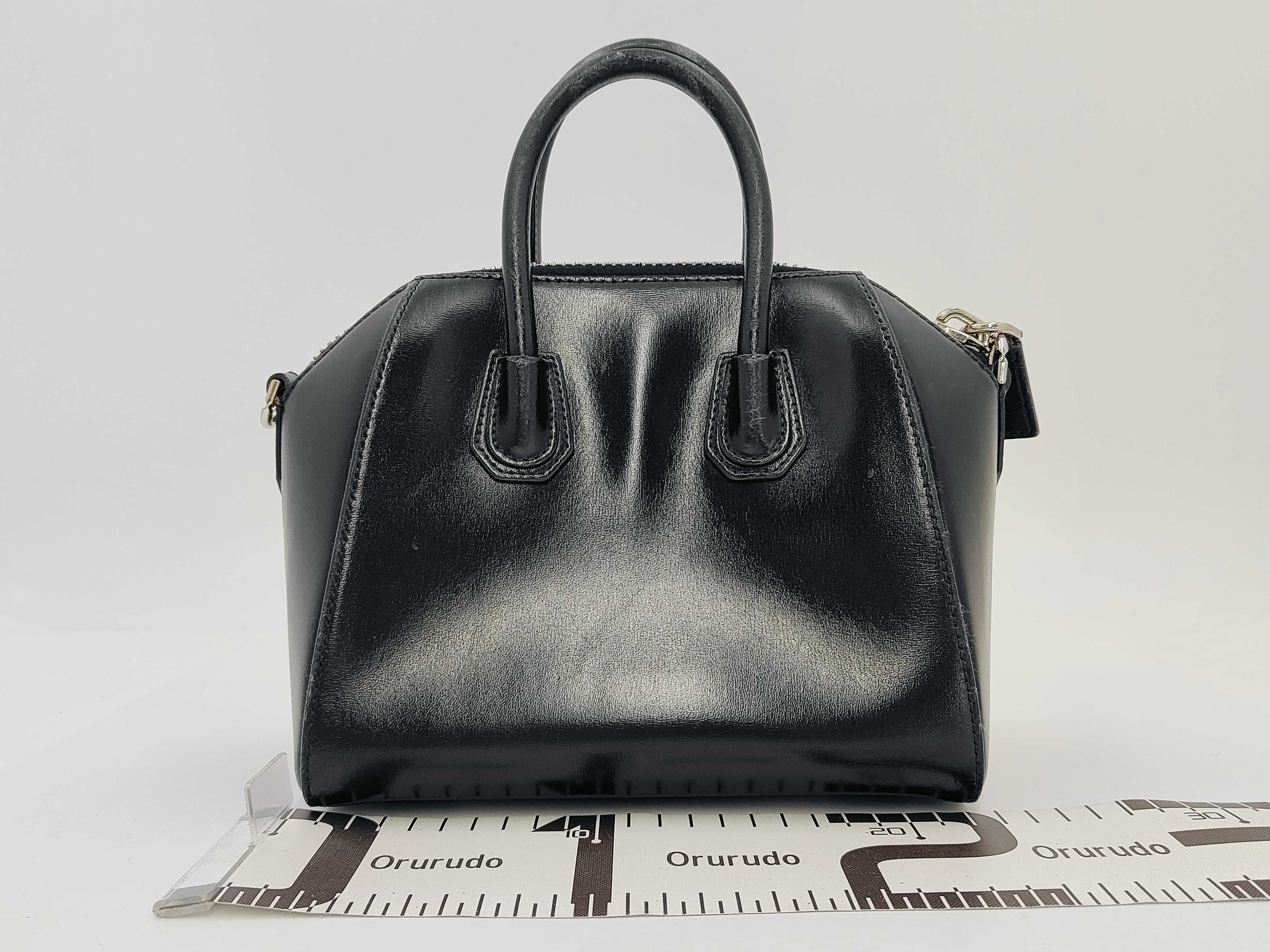 (Givenchy) Brand Bag, Box Calf Leather, Antigona, 2-Way Mini Handbag, Black 3C E 0185 Handbag — view 2
