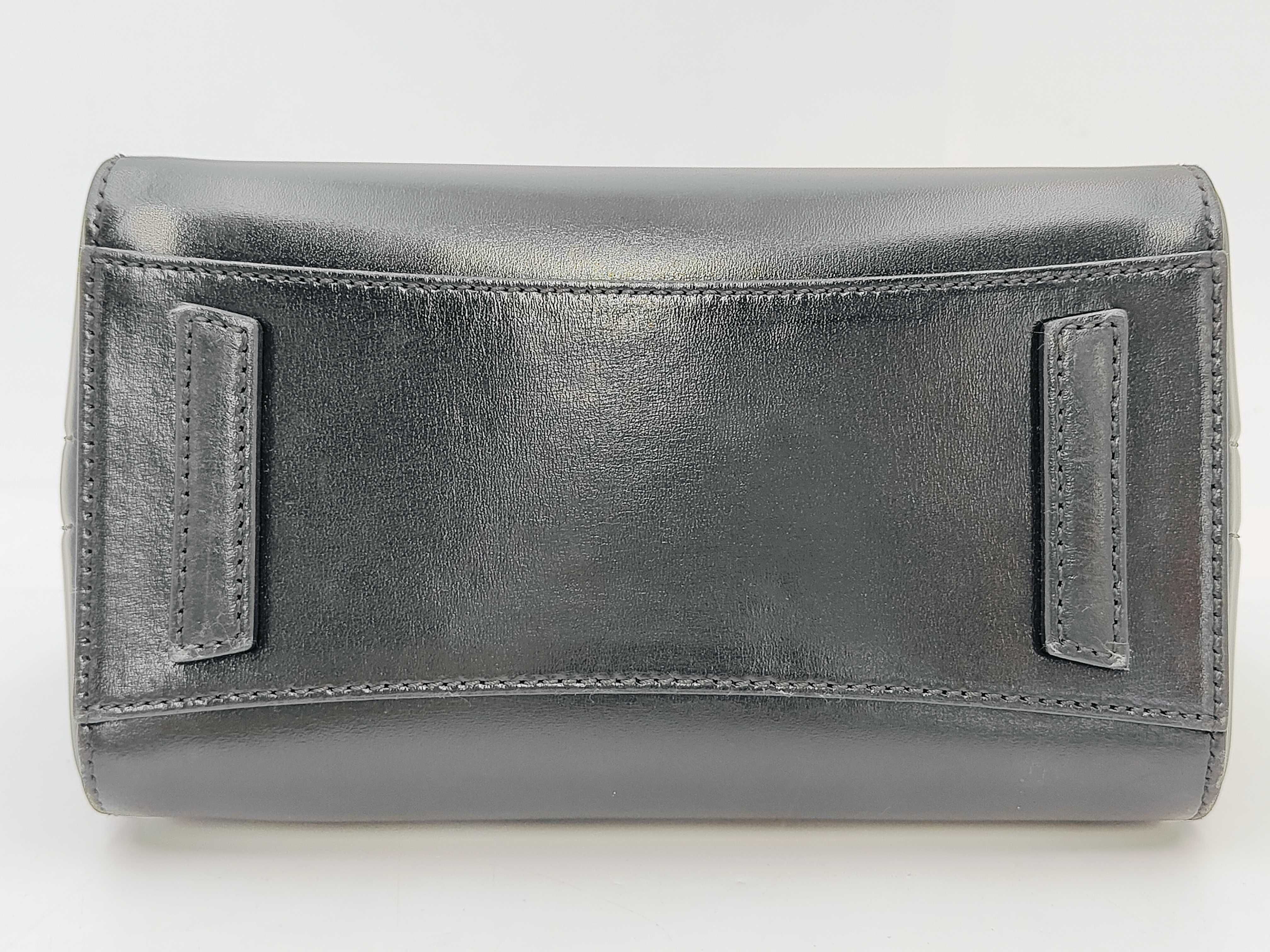 (Givenchy) Brand Bag, Box Calf Leather, Antigona, 2-Way Mini Handbag, Black 3C E 0185 Handbag — view 6