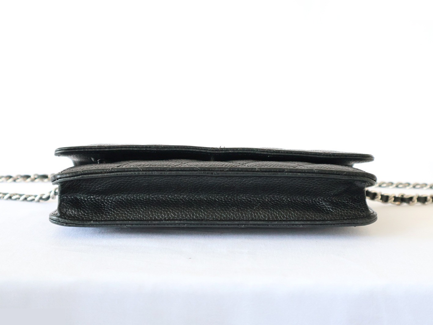 Caviar leather matelassé chain wallet shoulder bag, black — view 5