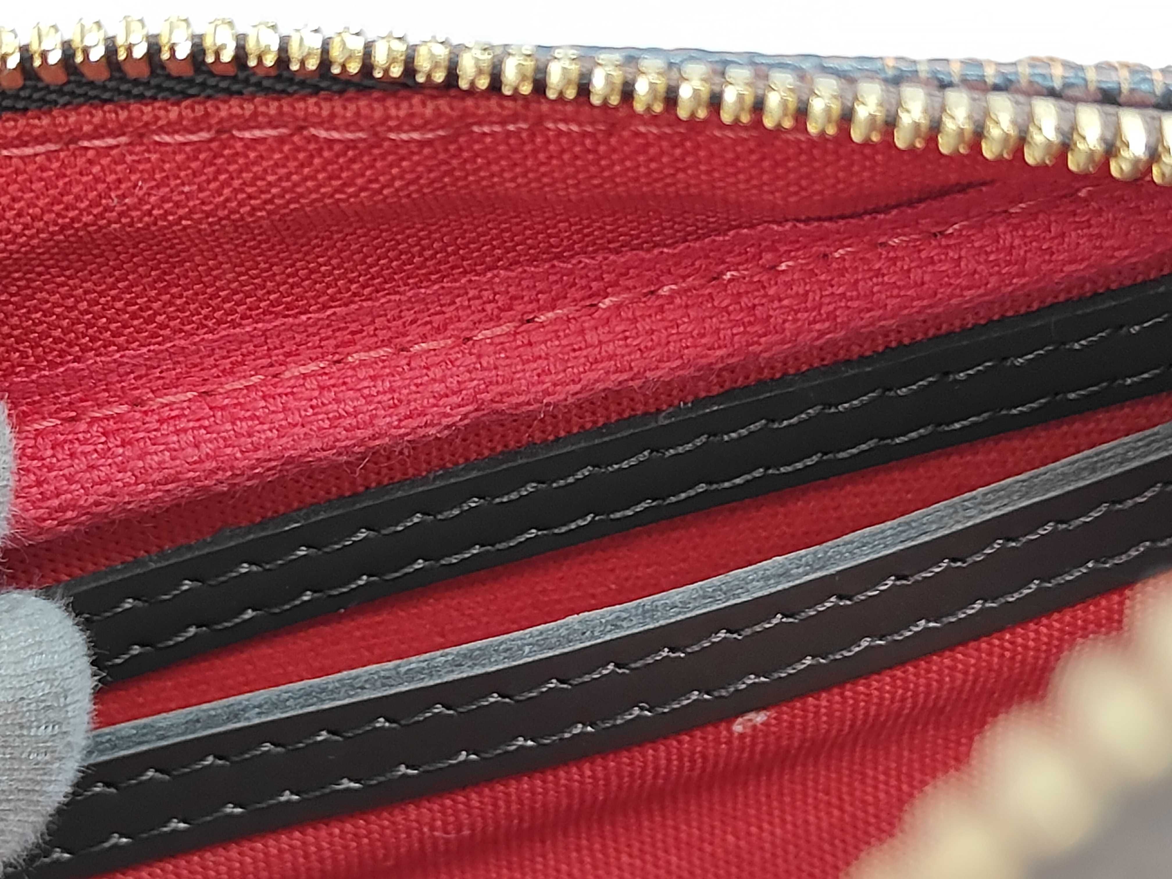 Damier Rivington PM Handbag — view 12