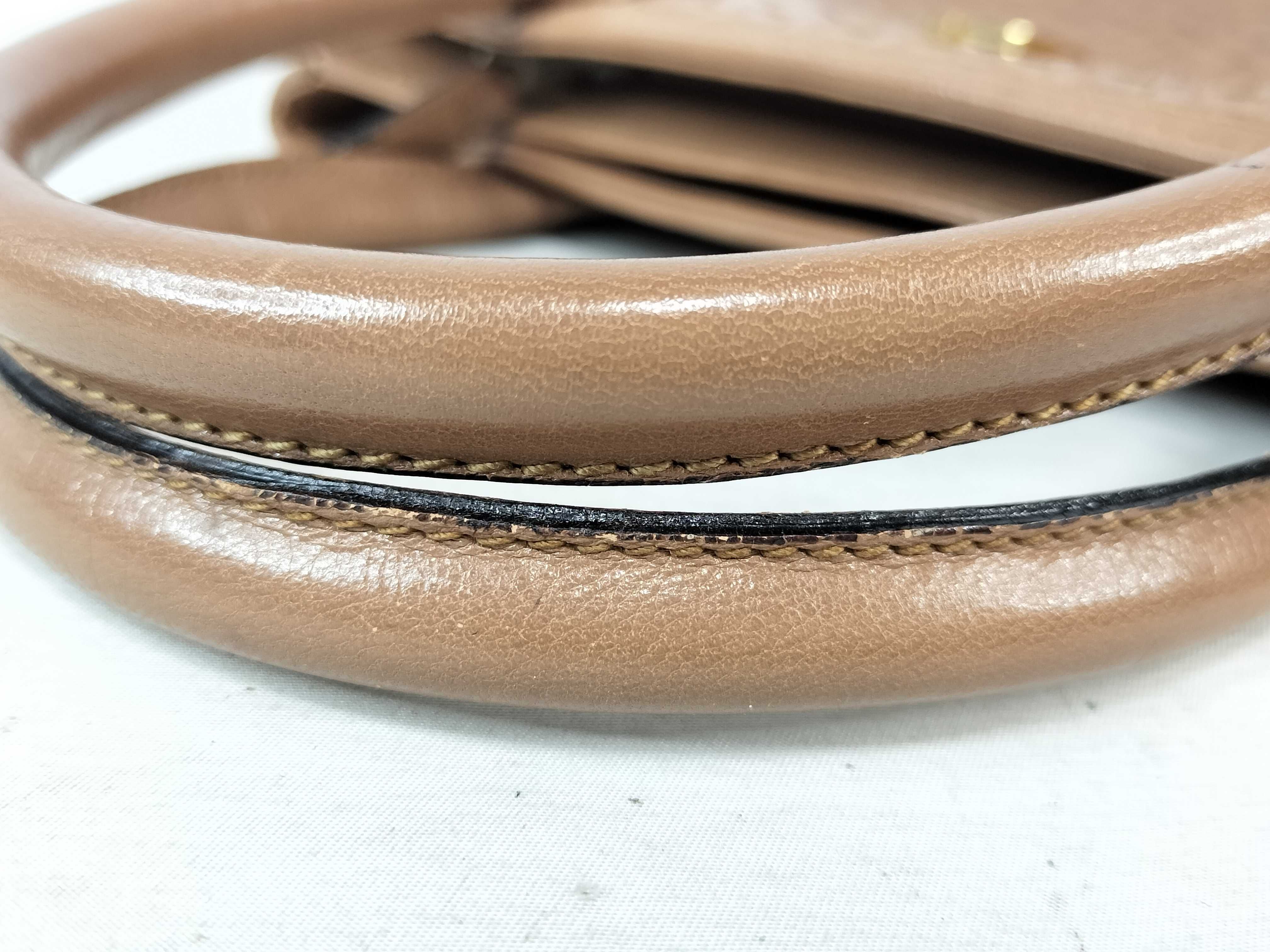 handbag — view 4