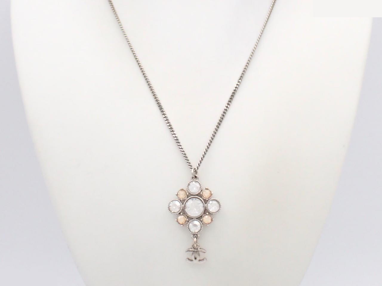 Coco Mark Necklace, Flower Motif, Rhinestone, 10V — view 3
