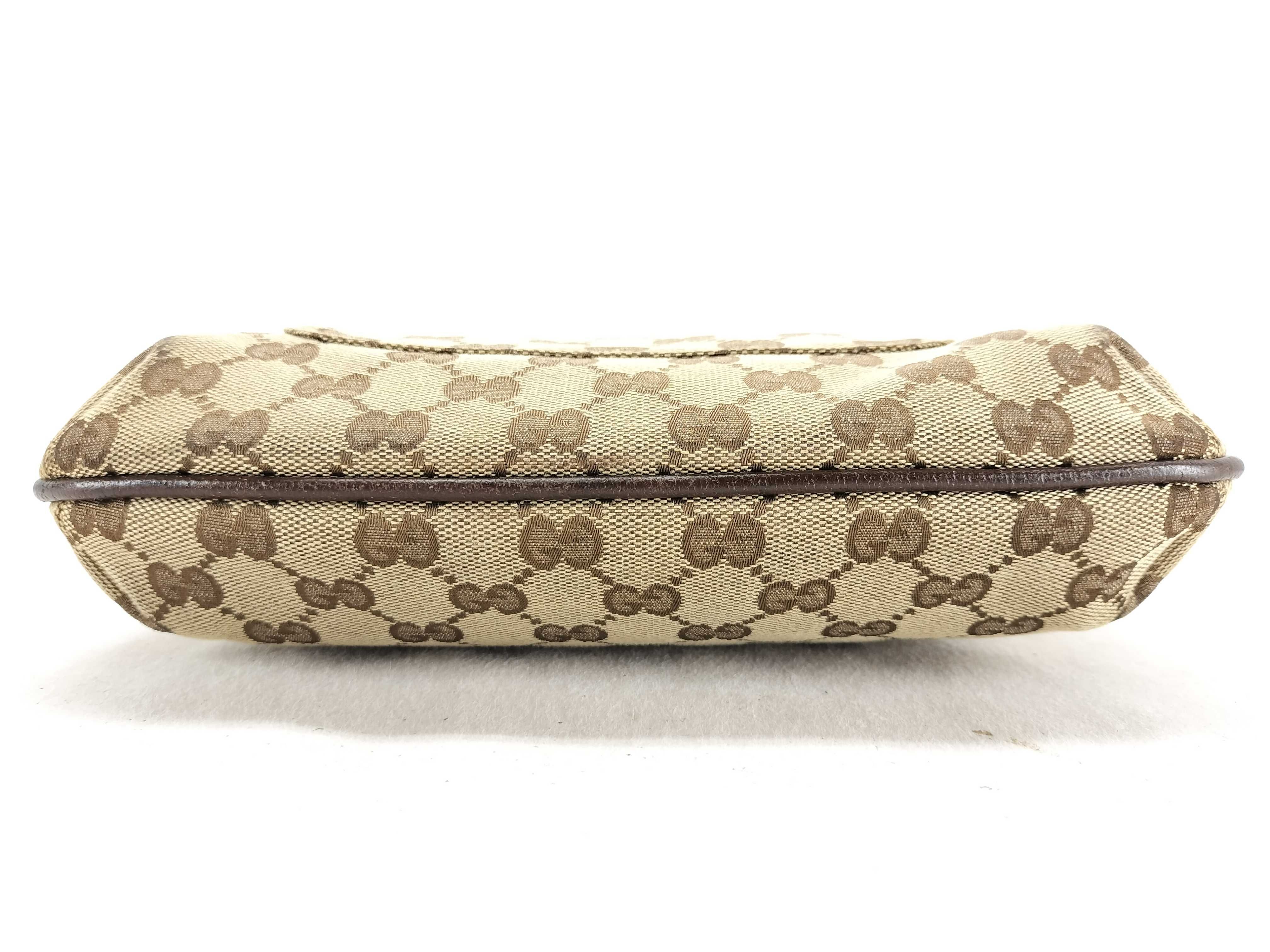 GG Canvas Gucci GG Canvas Shoulder Bag — view 7