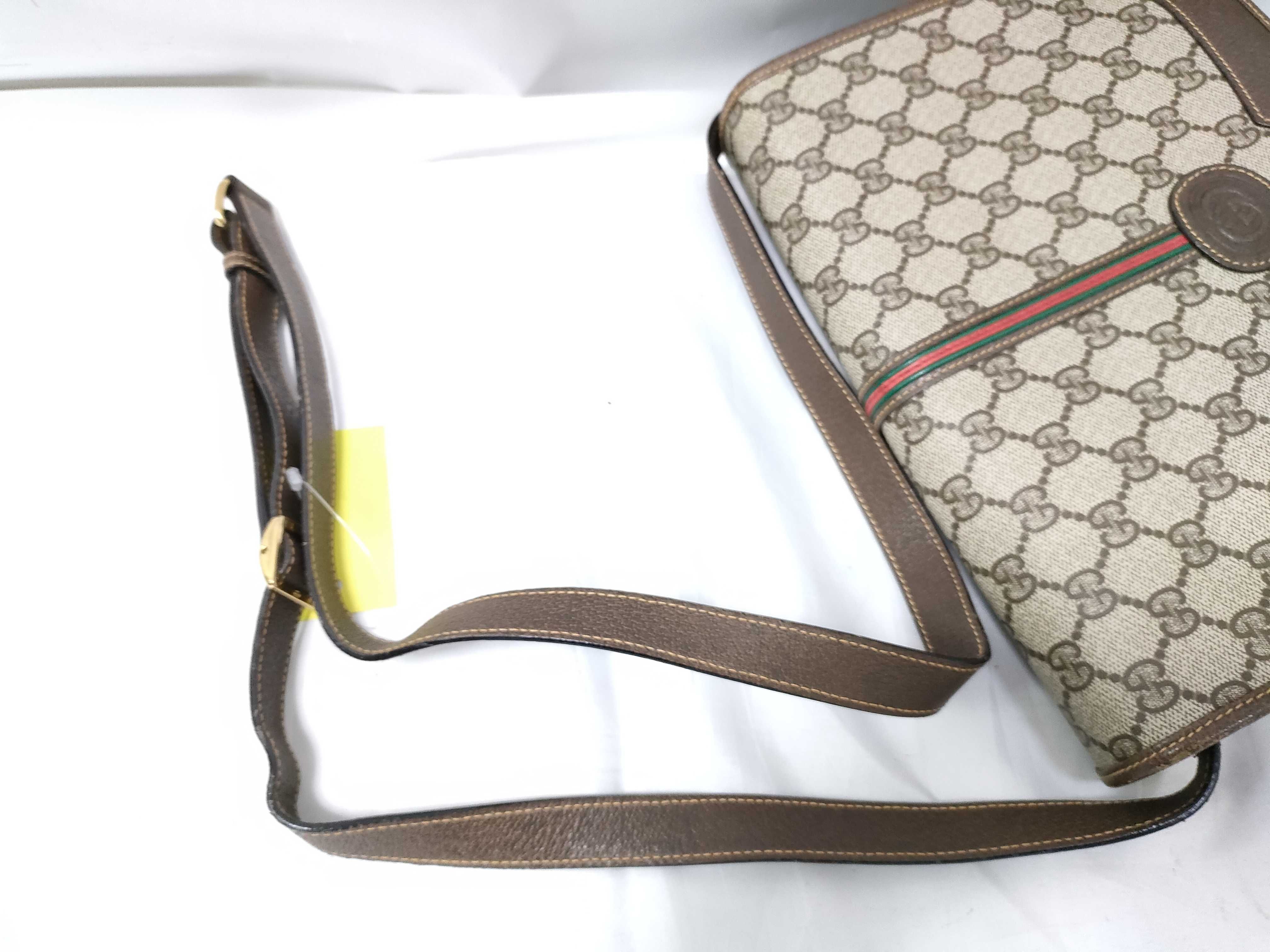 GG Supreme Old Gucci Shoulder Bag 001.066.0551 Shoulder Bag — view 3