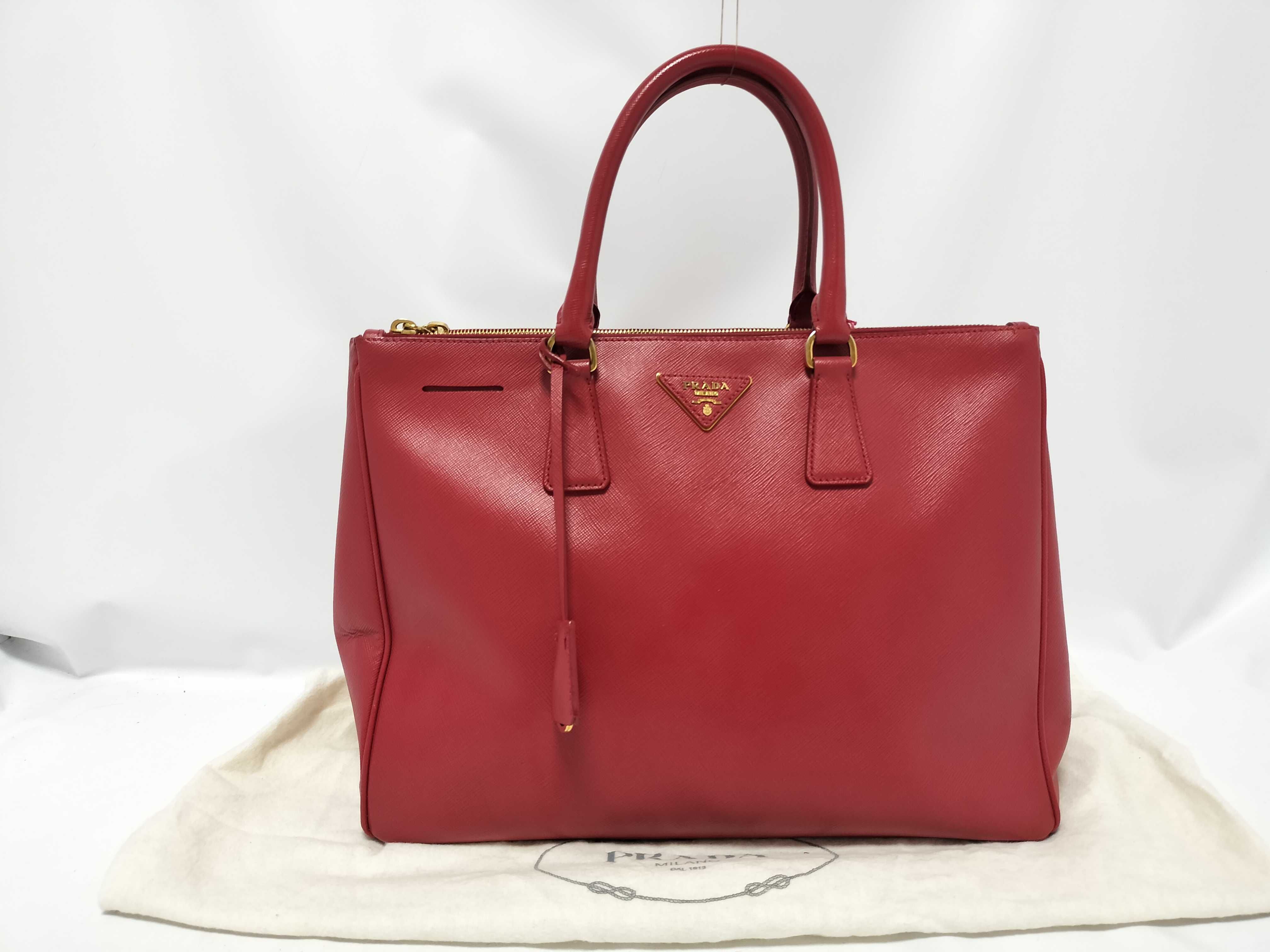 Saffiano Lux Red BN1786 Handbag