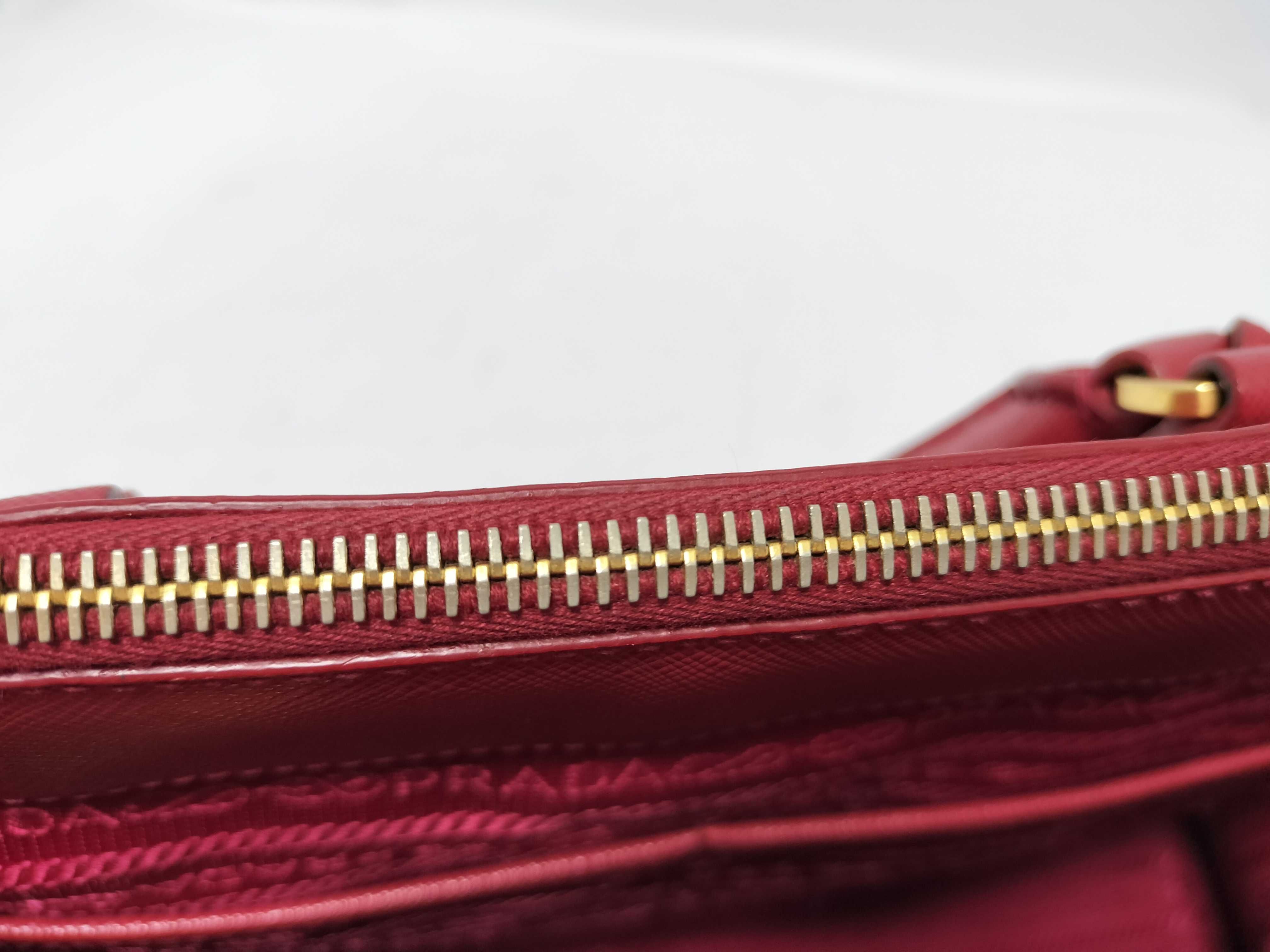 Saffiano Lux Red BN1786 Handbag — view 14