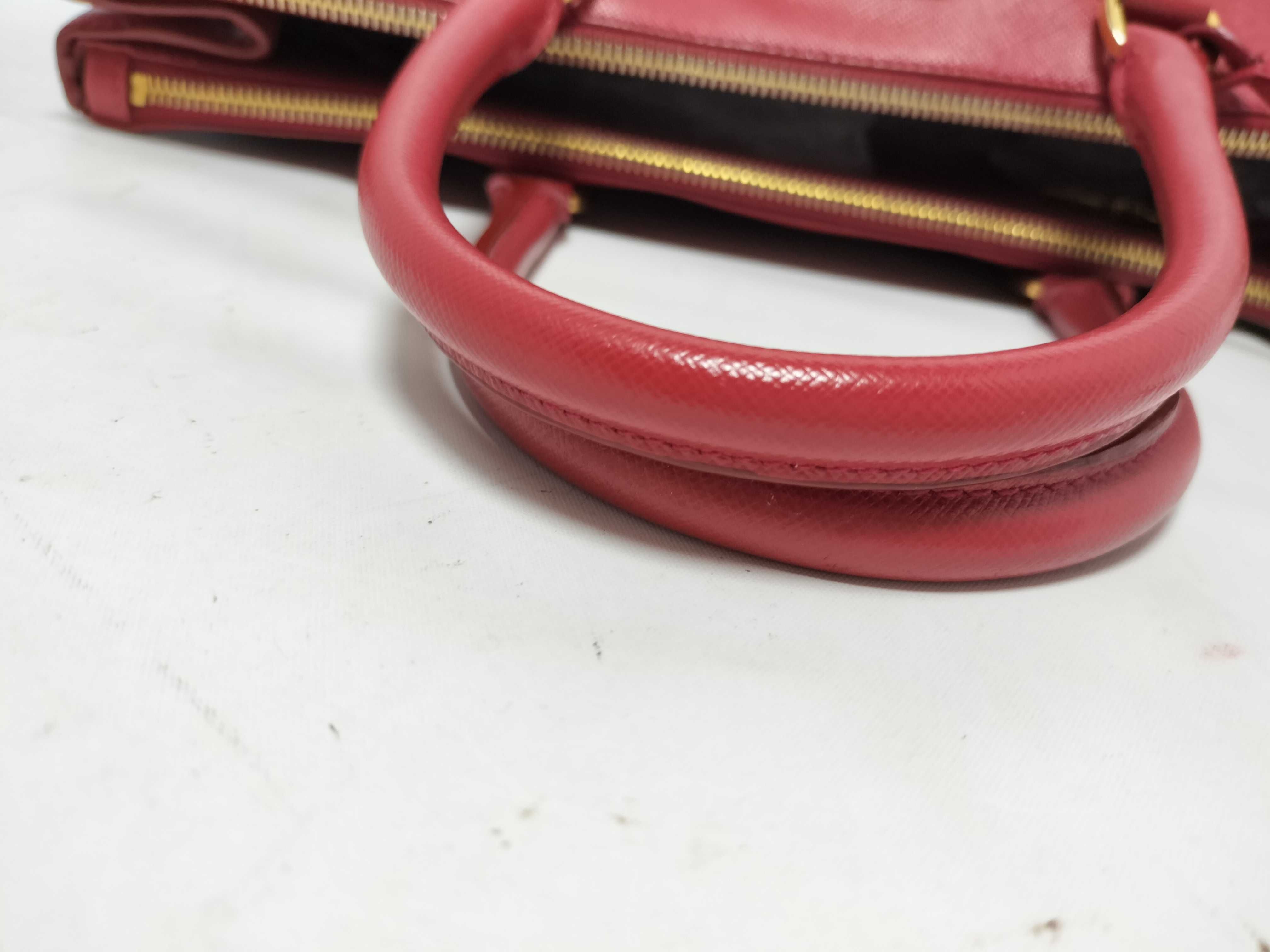 Saffiano Lux Red BN1786 Handbag — view 4