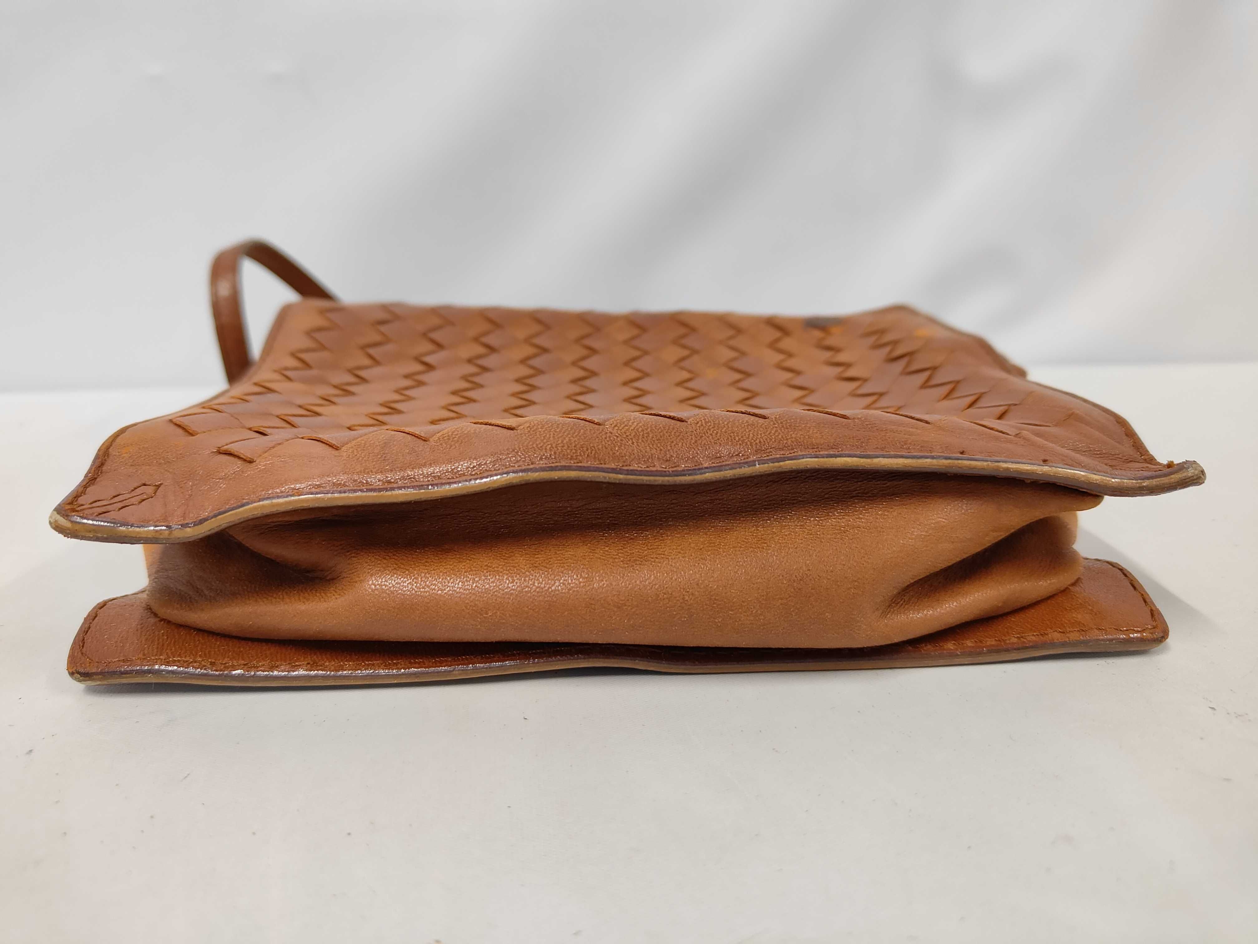 Intrecciato Shoulder Bag Vintage Shoulder Bag — view 3