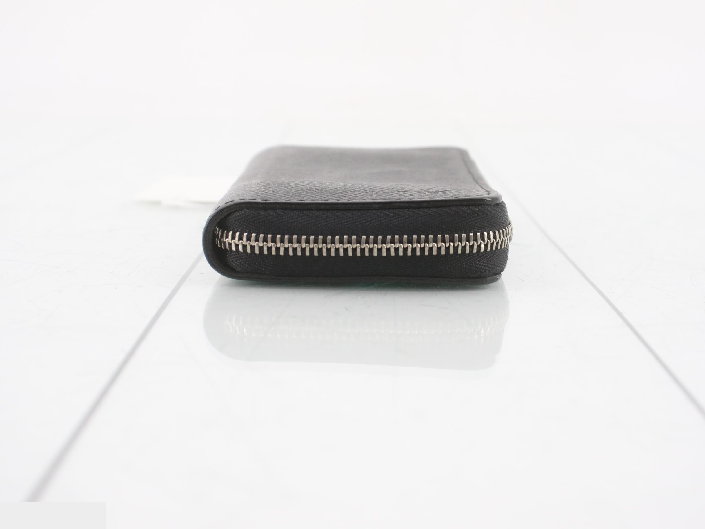 Taiga Coin Case — view 3