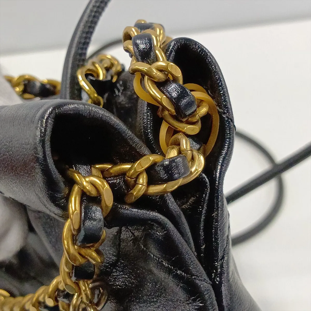 [Individually packaged] Chanel 22 Mini Shiny Calfskin Chain Shoulder Bag, Black with Gold Hardware, TTTJ3T58, Random Plate, AS3980 — view 10