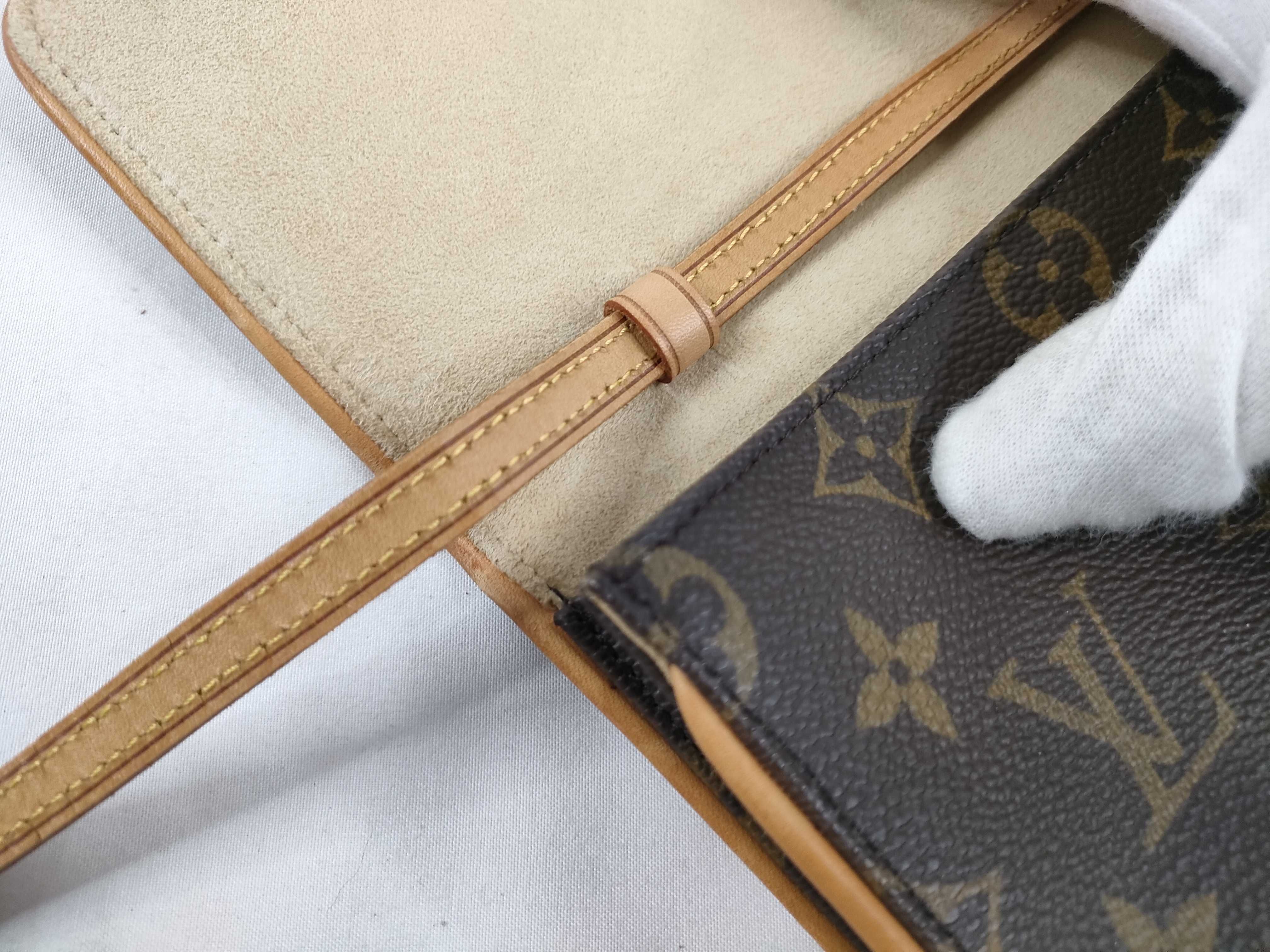 Monogram Pochette Twin GM M51852 FL1011 Brown Shoulder Bag — view 9