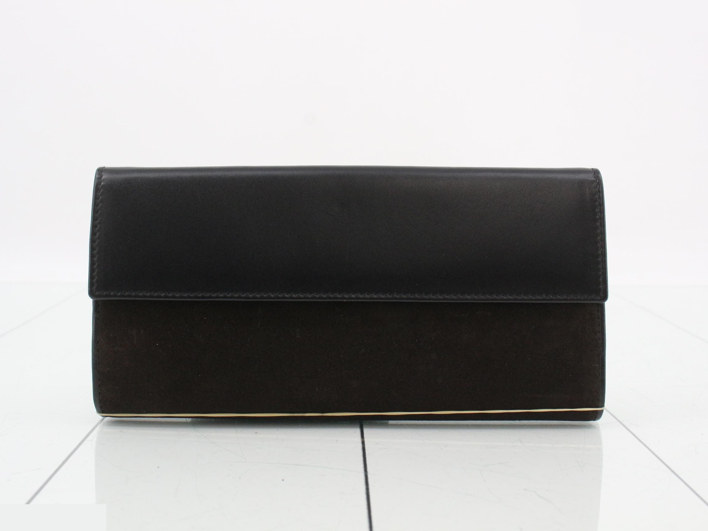 Leather long wallet with tiger-shaped snap closure — view 2