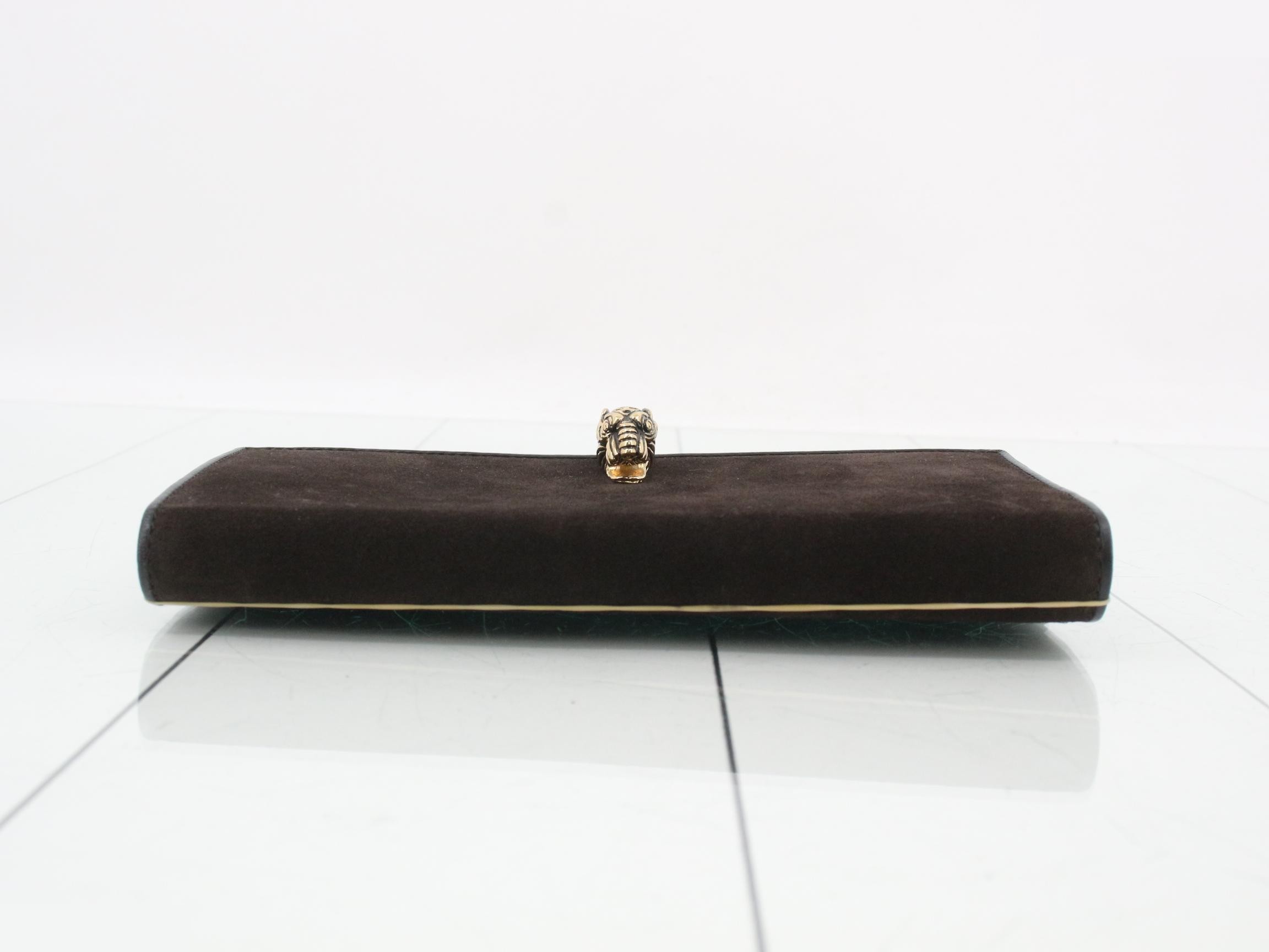 Leather long wallet with tiger-shaped snap closure — view 3