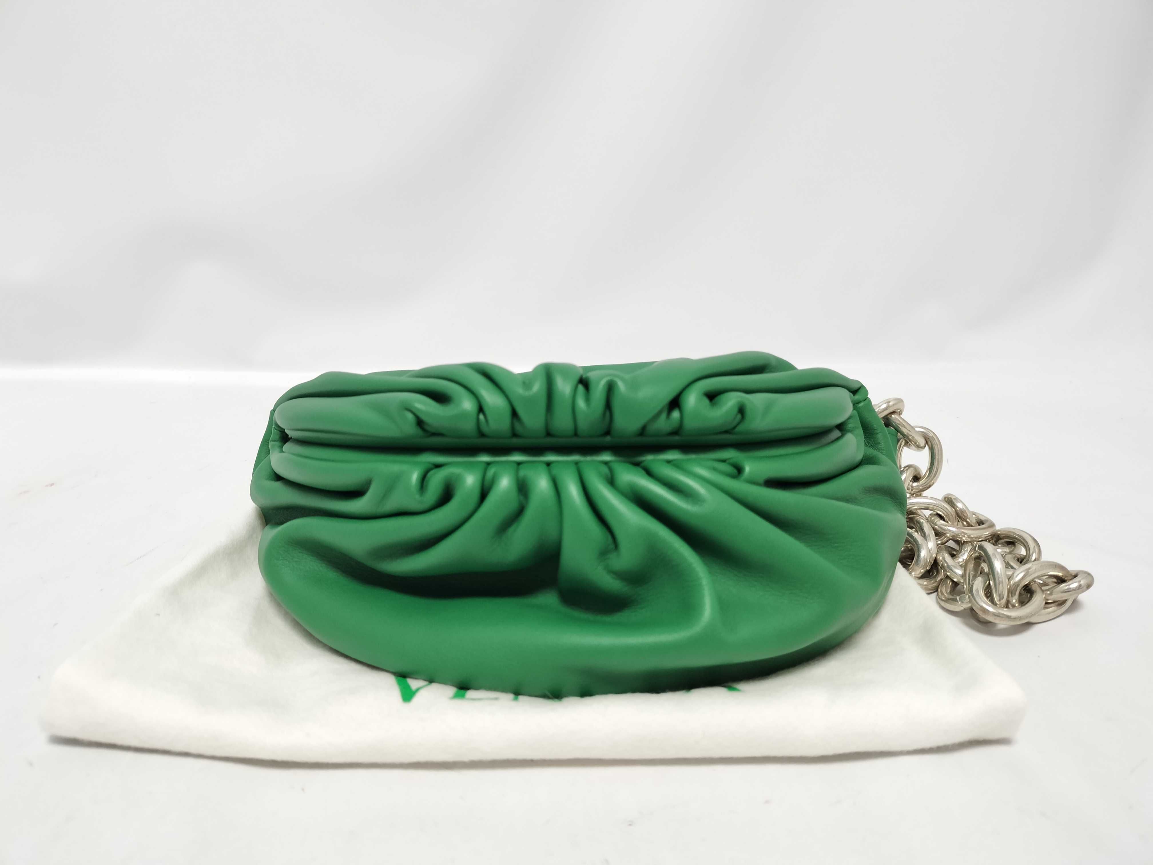 The Chain Pouch Green Waist Bag