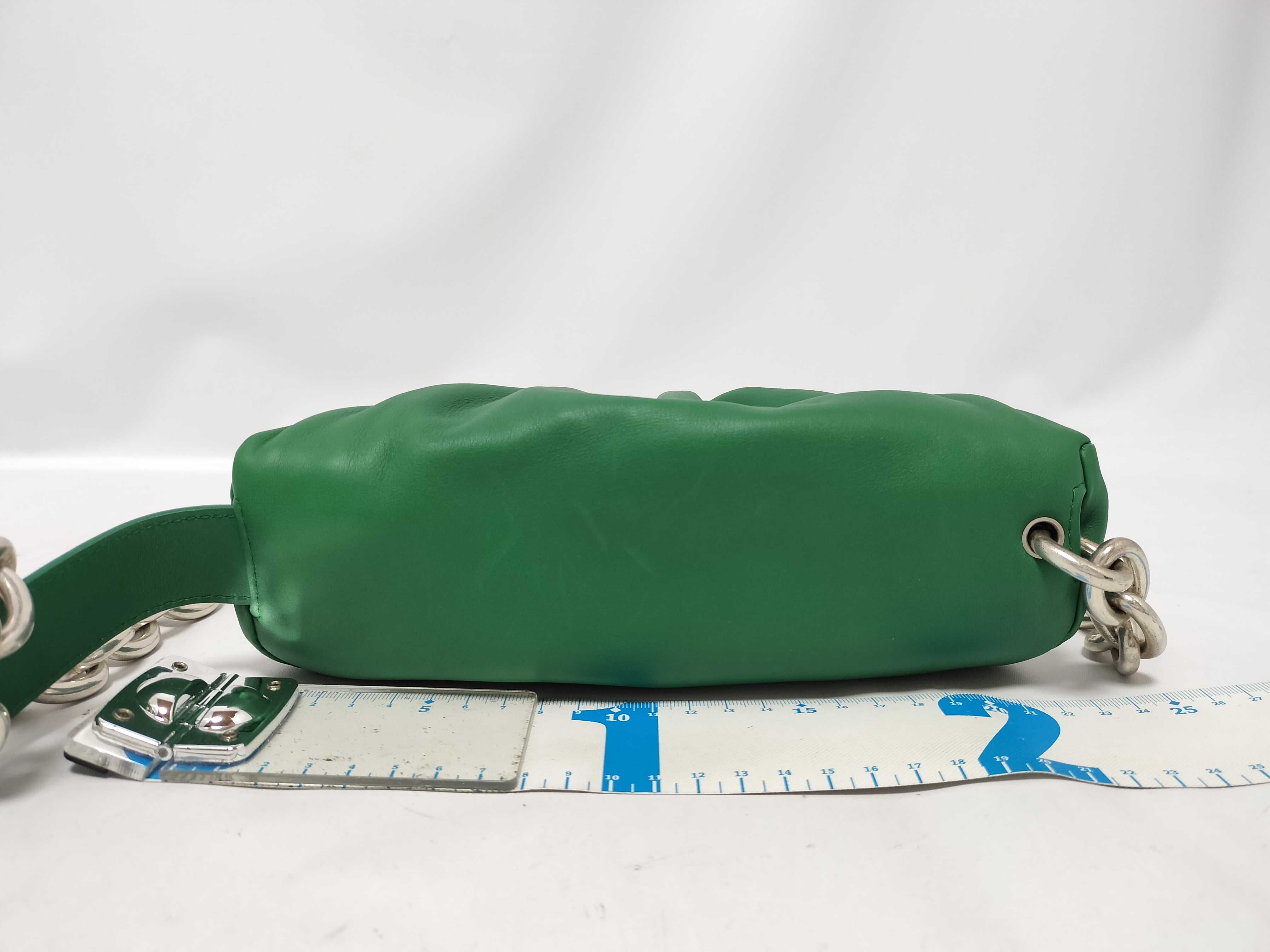 The Chain Pouch Green Waist Bag — view 2