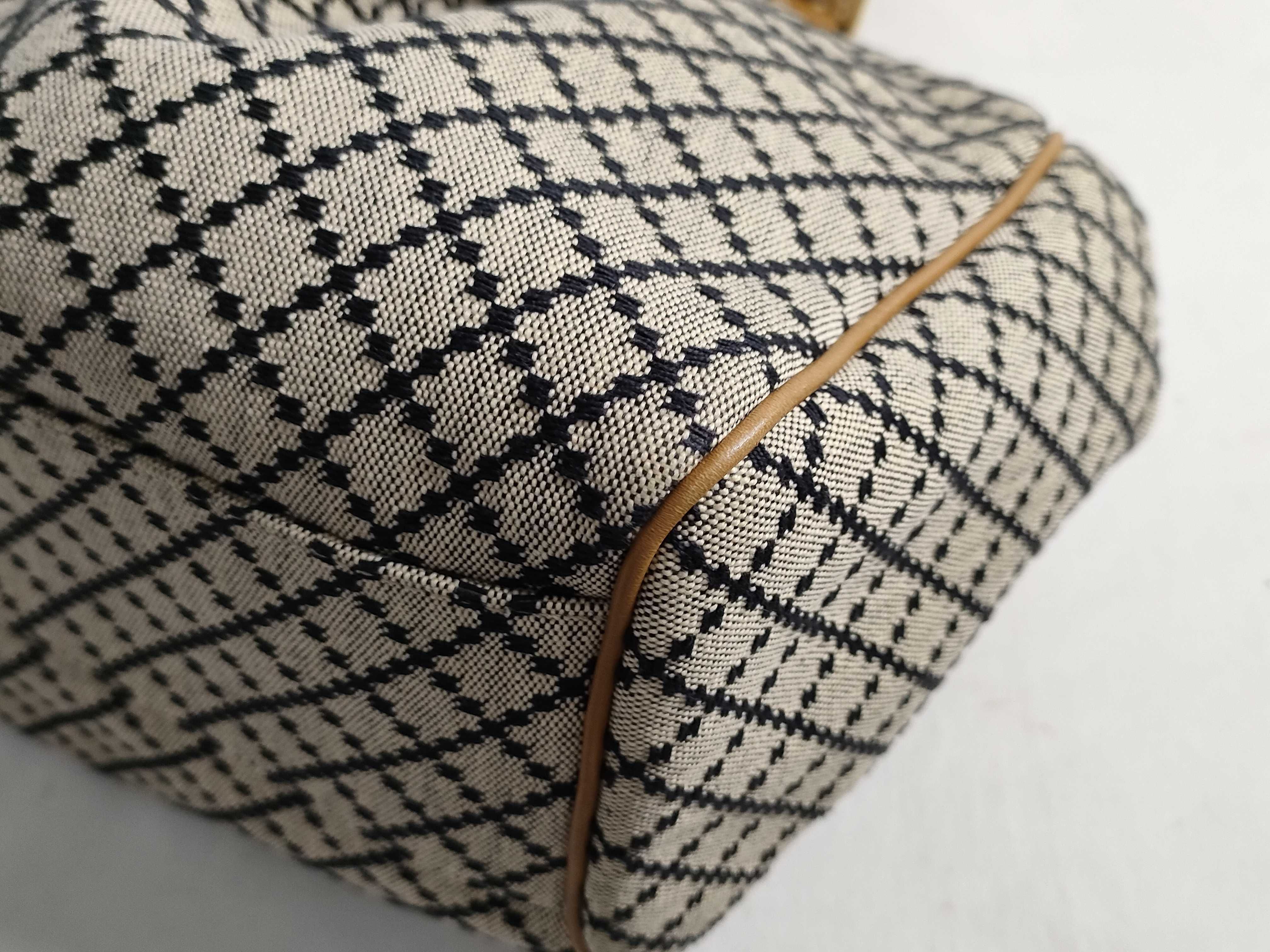 Sukey Gucci Sukey Handbag — view 6