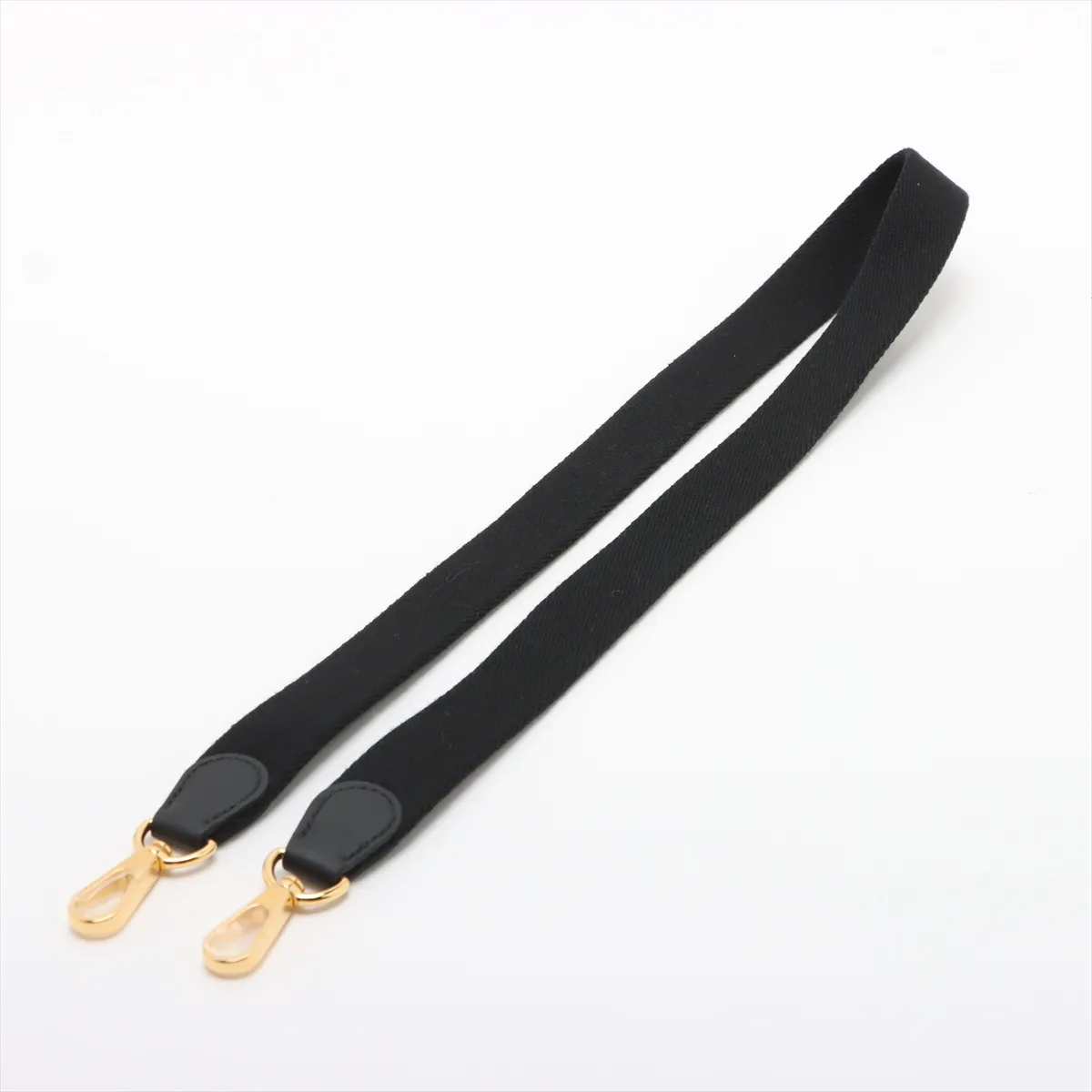 Evelyn 16 TPM Amazon Taurillon Clemence Black Gold Hardware K:2025 — view 5