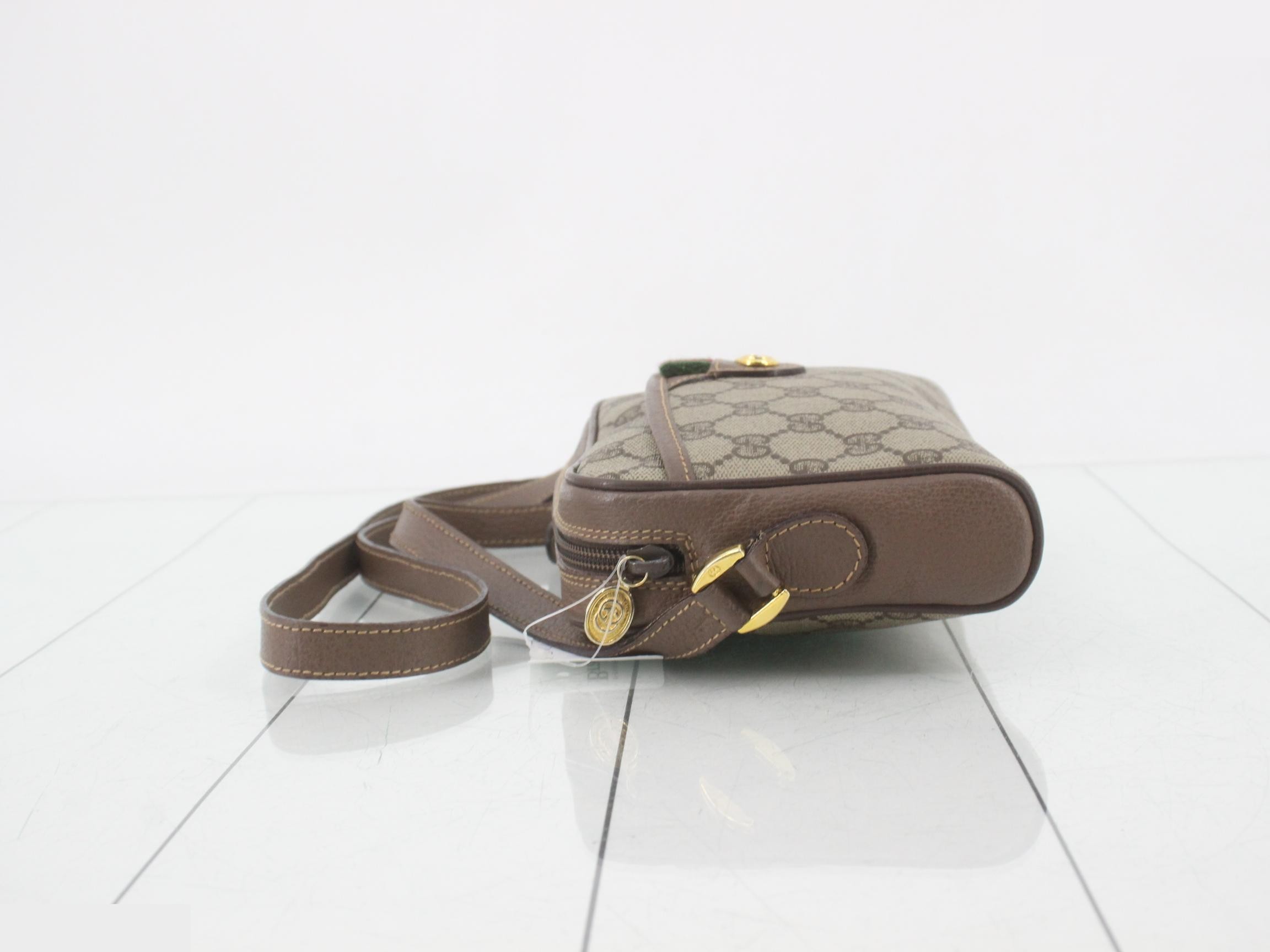 GG Canvas (Bag) - Shoulder Bag — view 4
