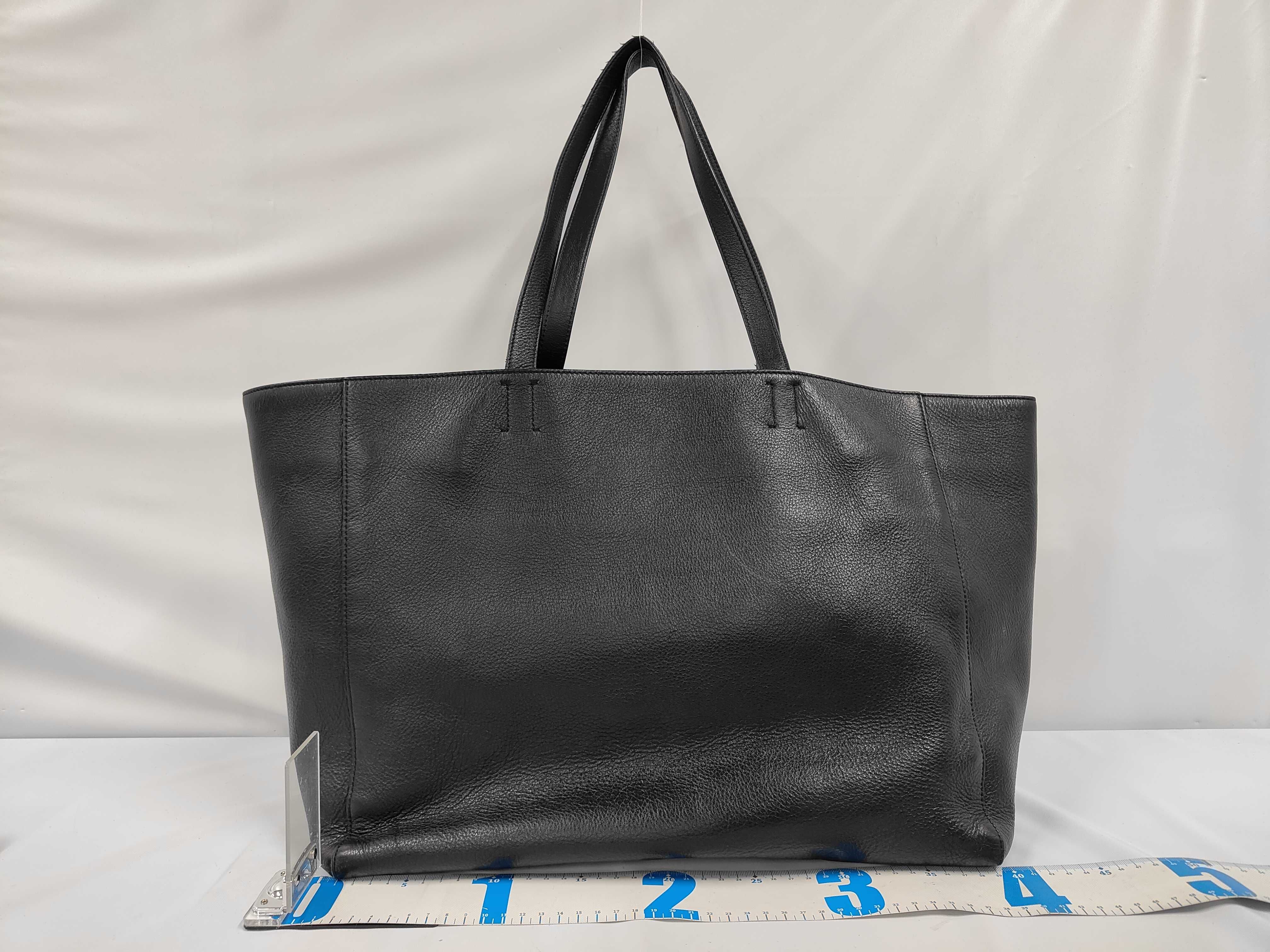 Everyday East West Tote Bag Leather 618284 Tote Bag — view 2
