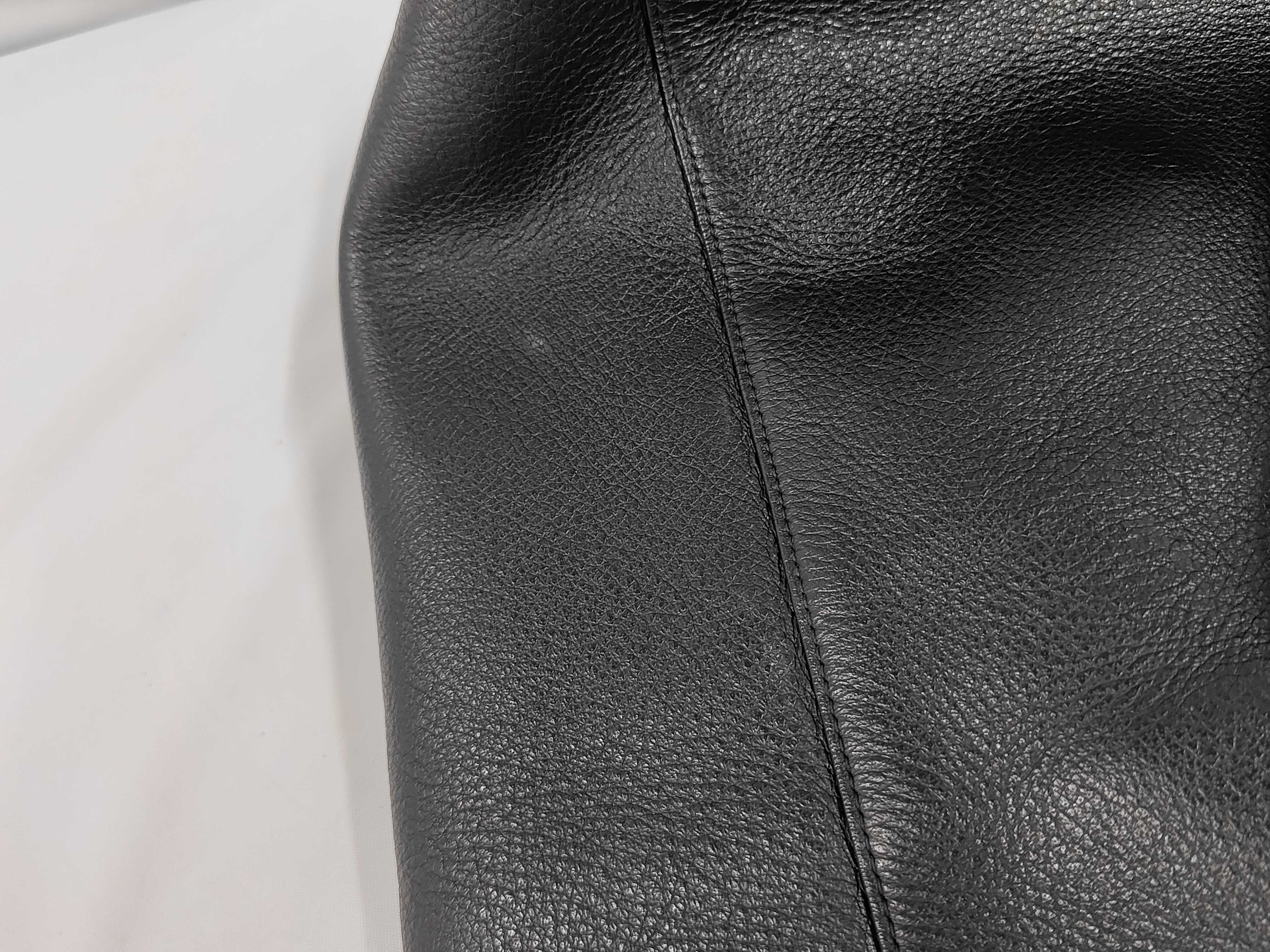 Everyday East West Tote Bag Leather 618284 Tote Bag — view 9