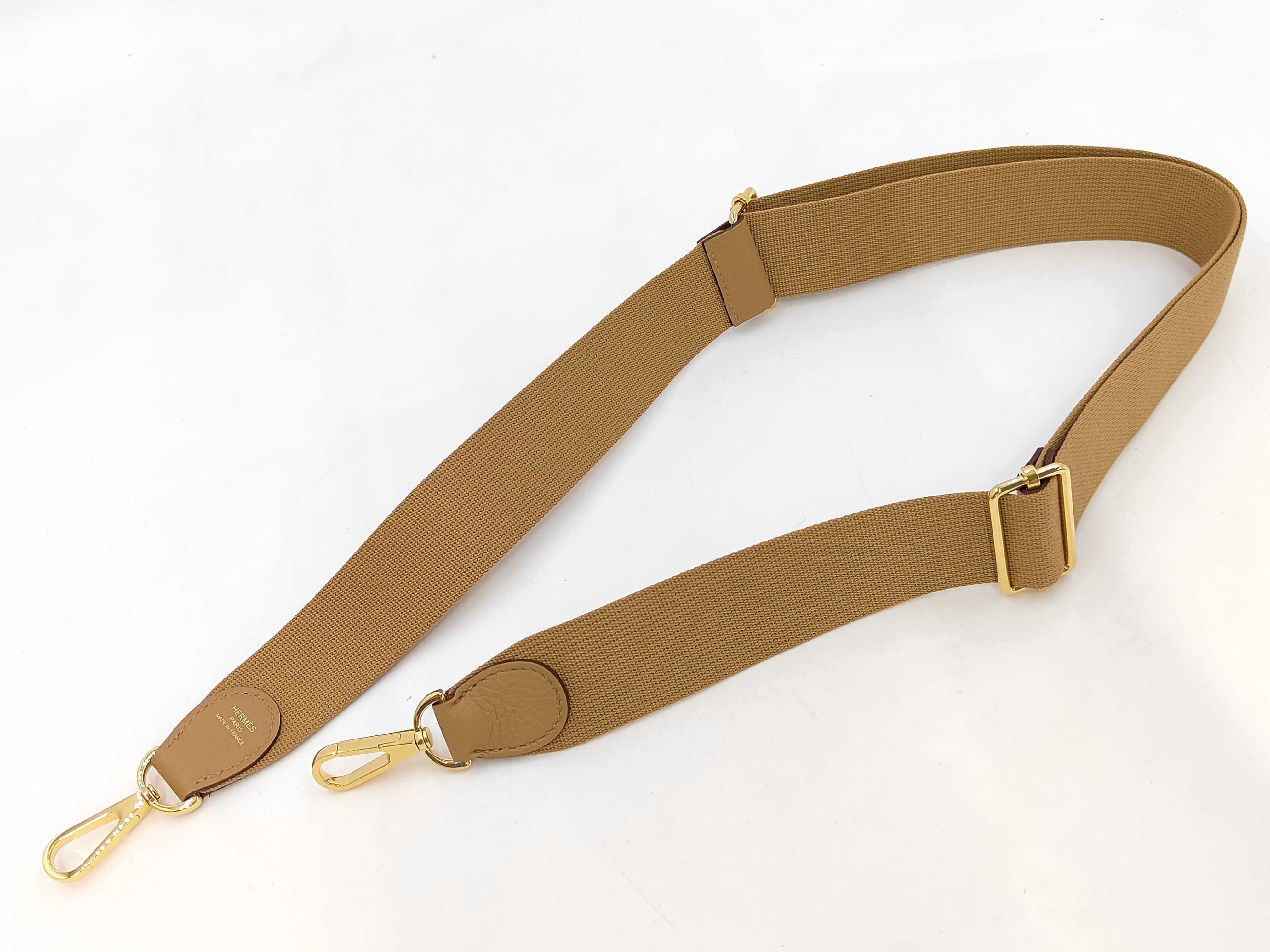 Evelyn 3 23 Biscuit Taurillon Clemence Gold hardware K engraved shoulder bag — view 5