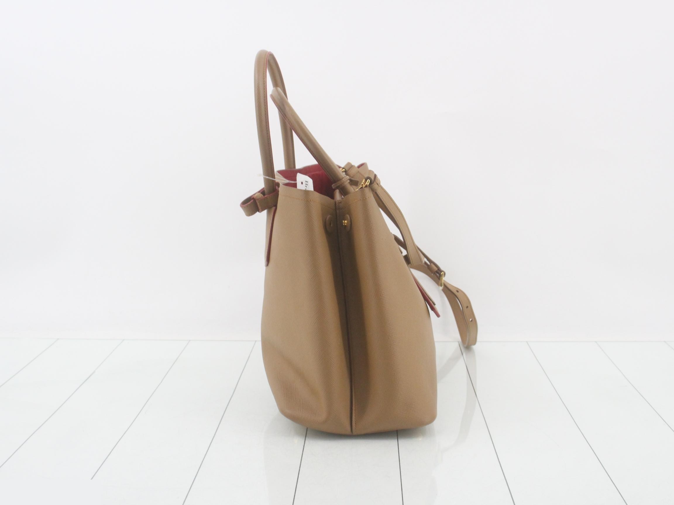Saffiano Doublé Shoulder Bag — view 4