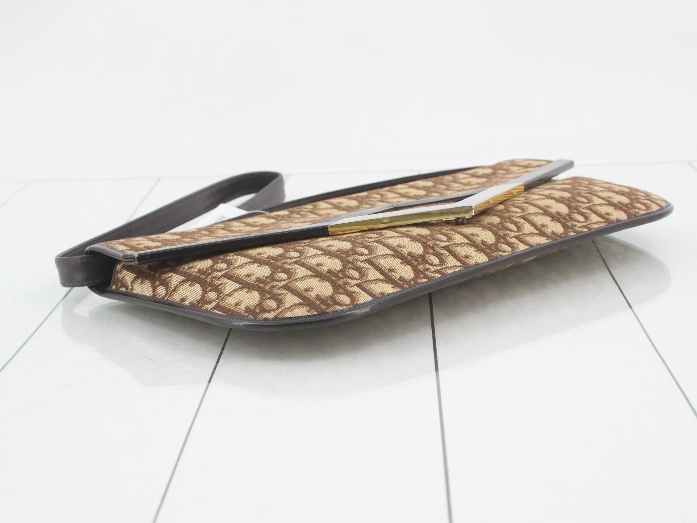handbag — view 5