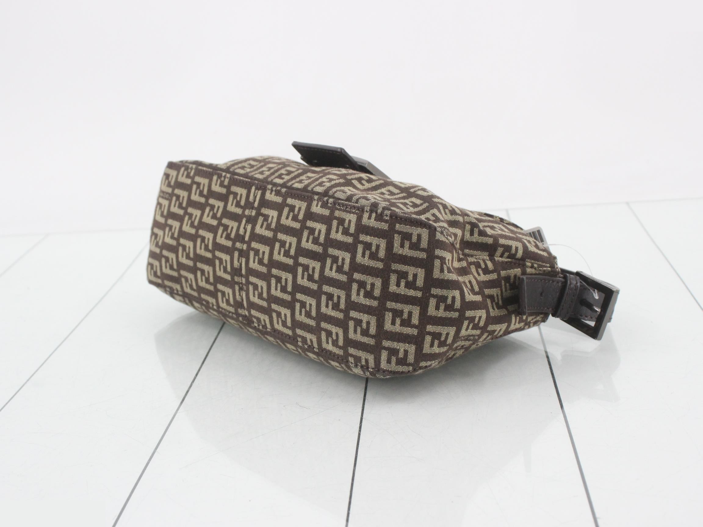 ZUCCA (Bag) - Mamma Bucket Shoulder Bag — view 6