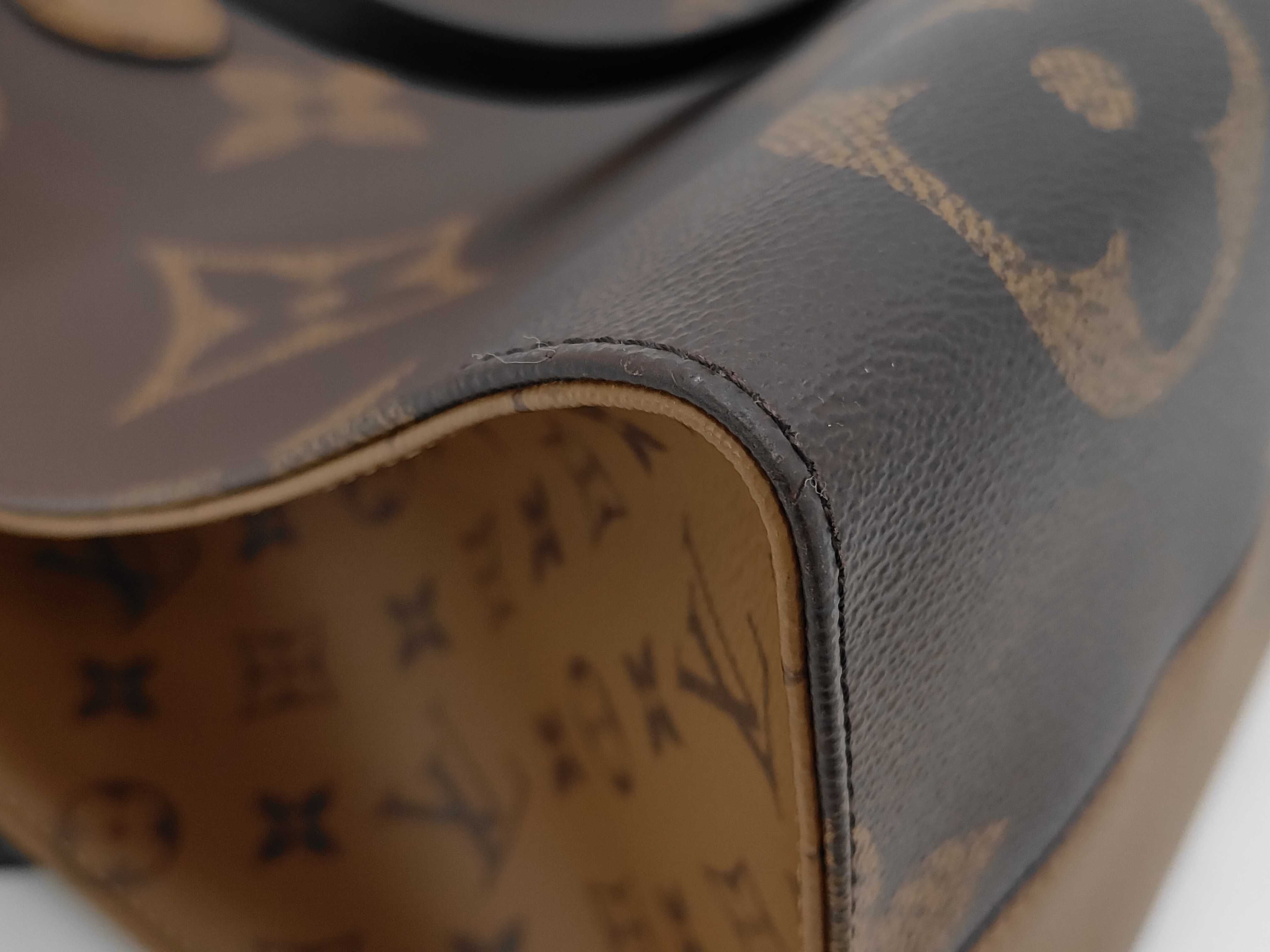 Onzago- Tote Bag — view 3