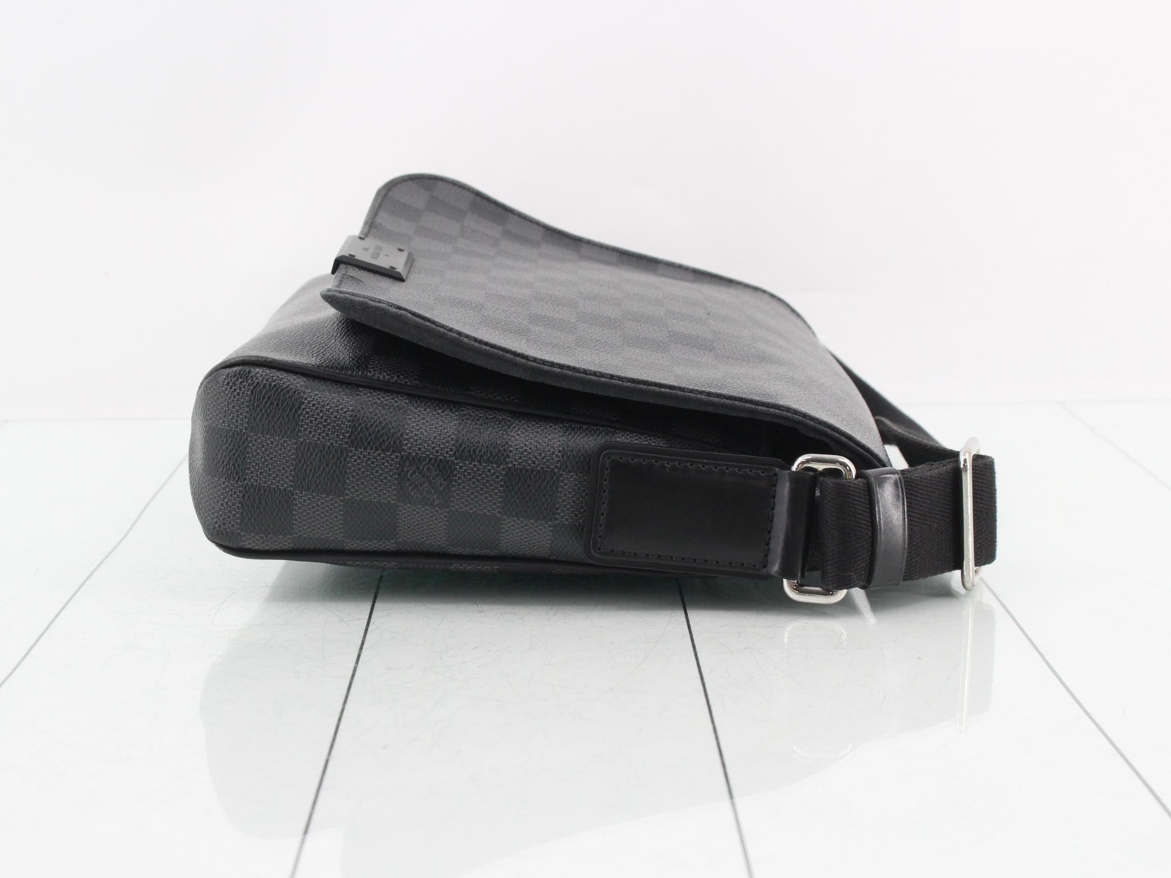 N41260 Damier Graphite District PM — view 3