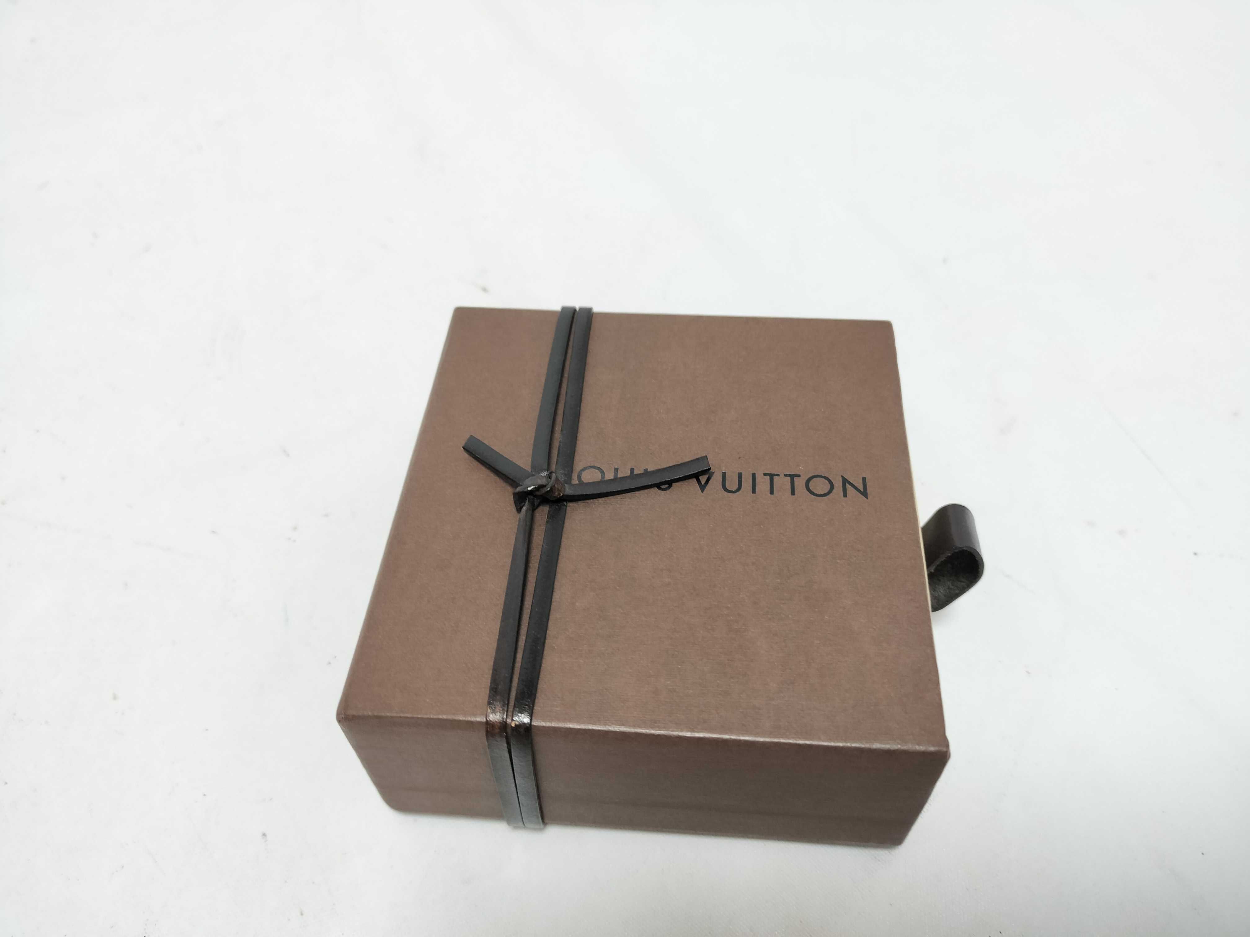 Damier Louis Vuitton Damier Cufflink Case and other accessories — view 9