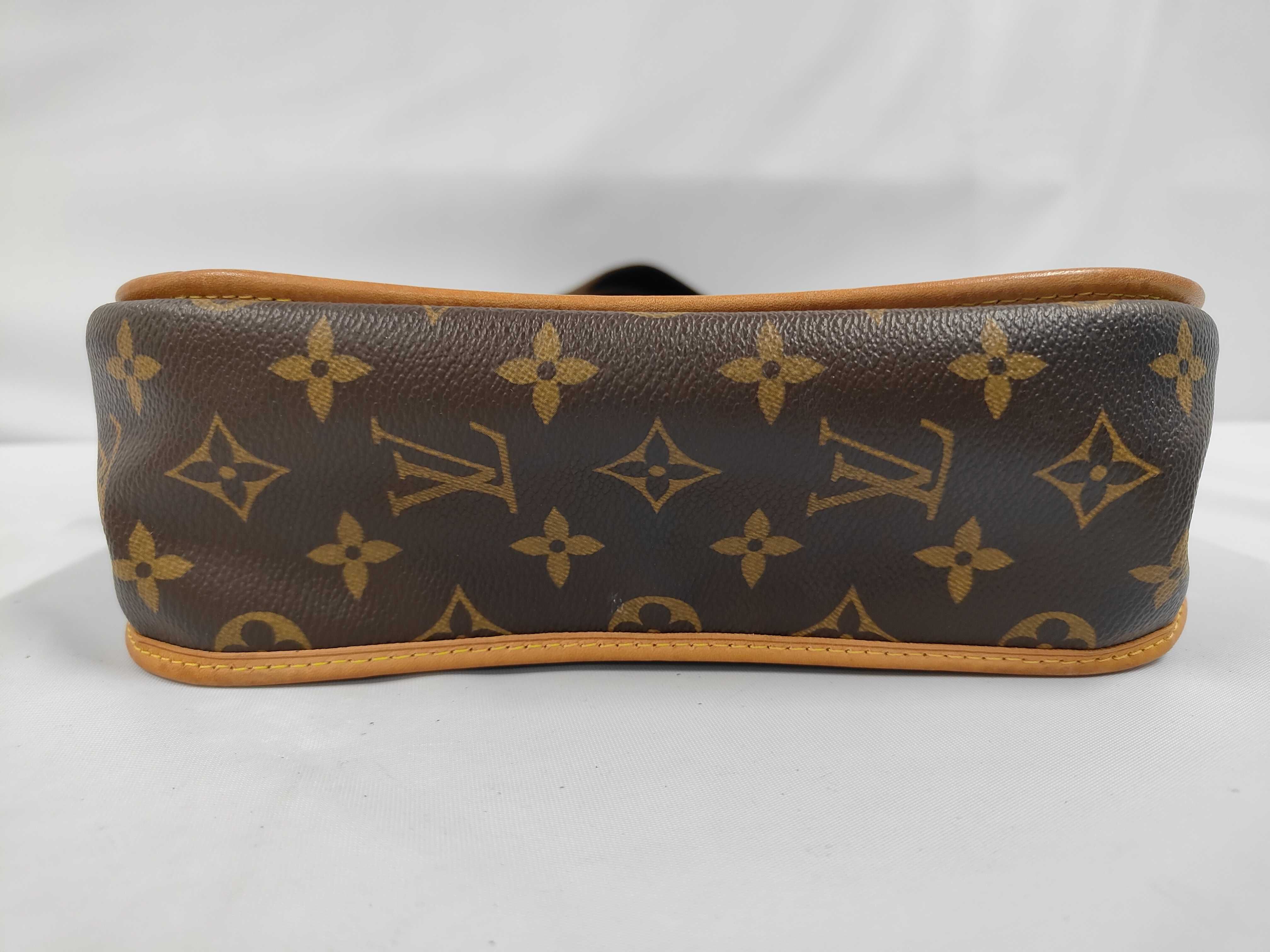 bag, Louis Vuitton Monogram Bosphore PM messenger bag, shoulder bag — view 3