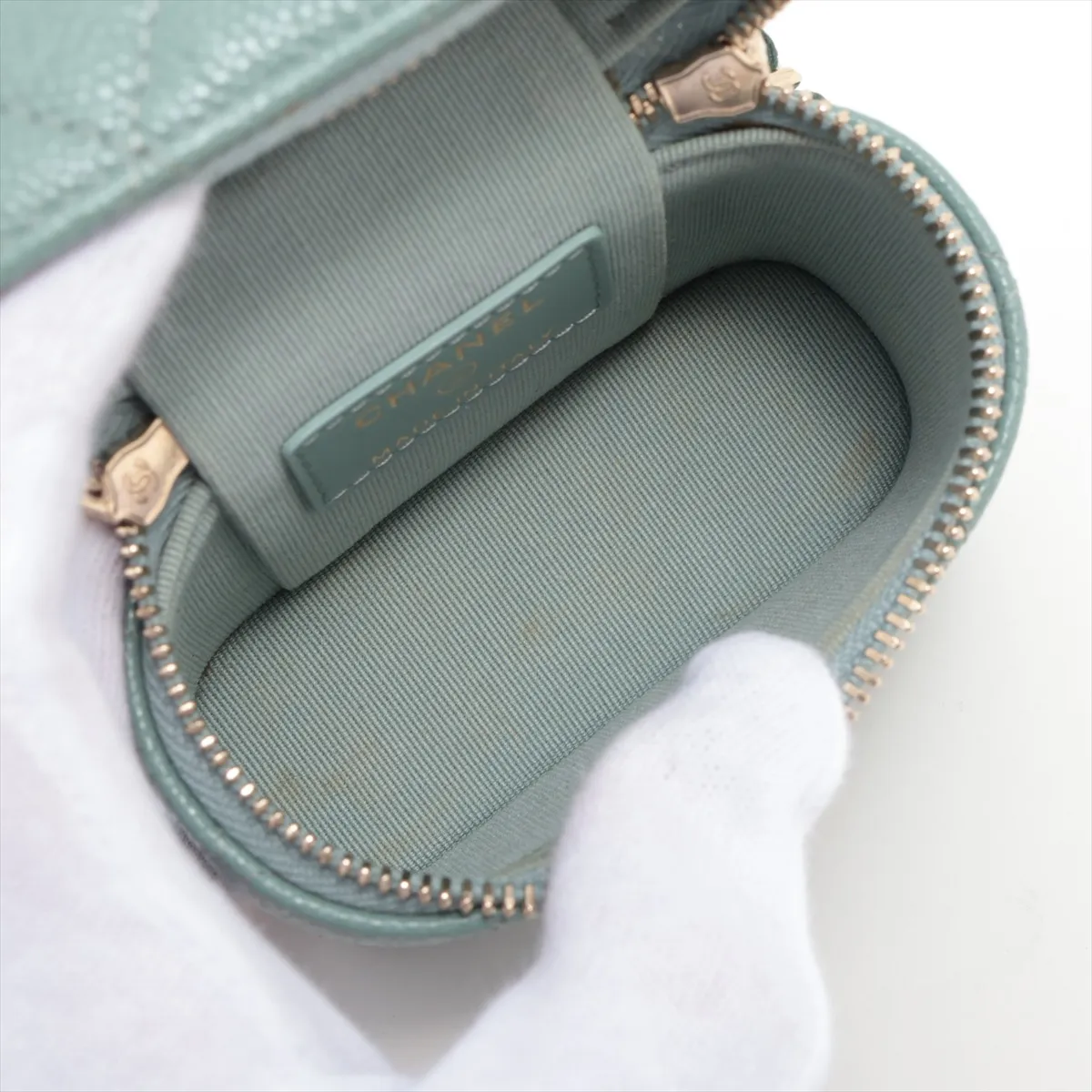 Matelasse caviar skin 2WAY shoulder bag vanity green gold hardware 31881144 31s — view 8