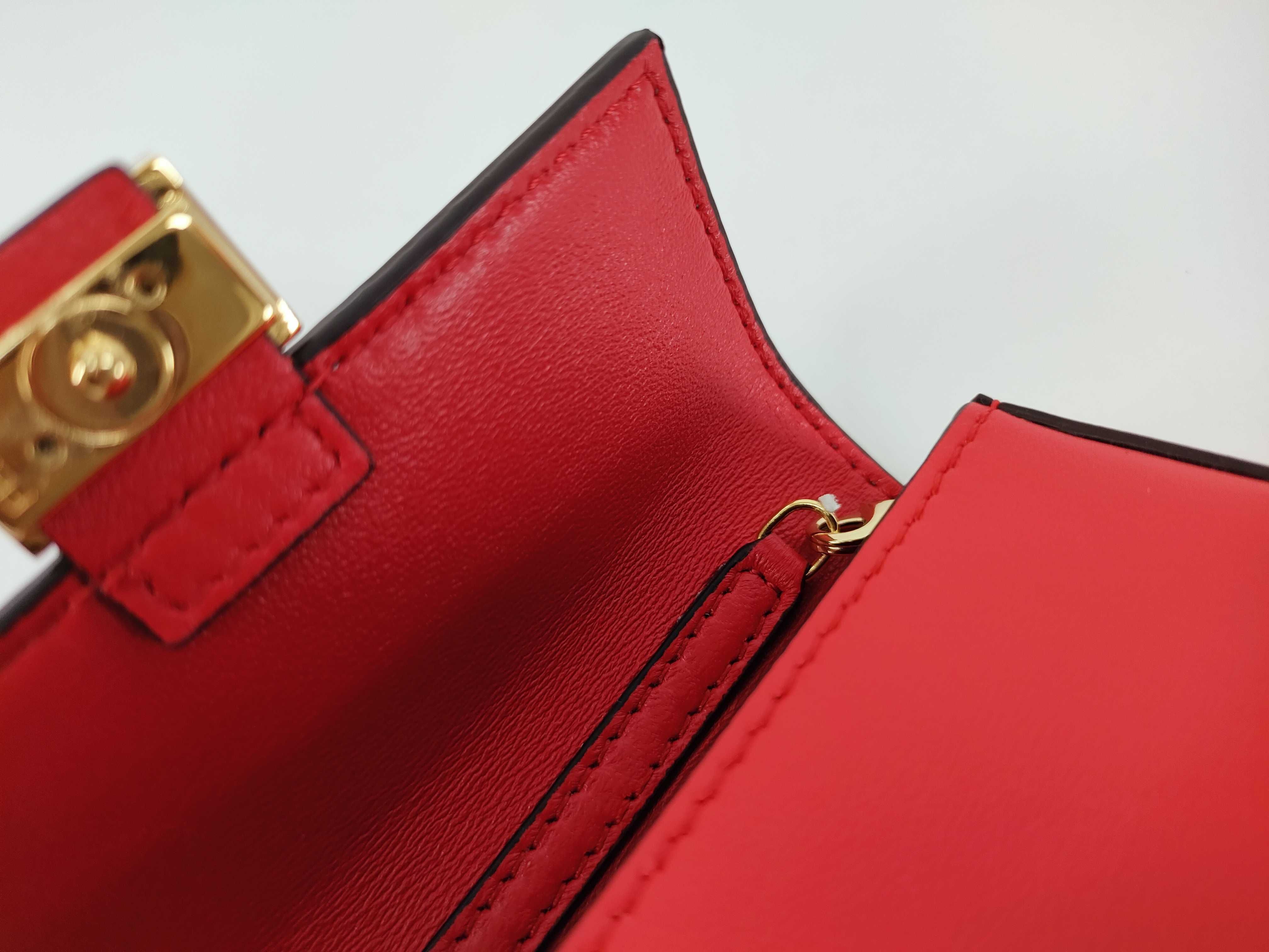 pouch chain shoulder bag pouch — view 11