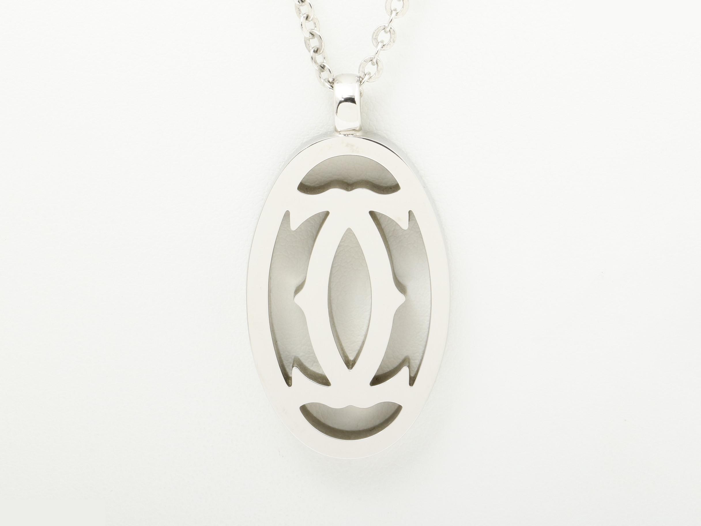 2C logo pendant top, chain approximately 58cm
