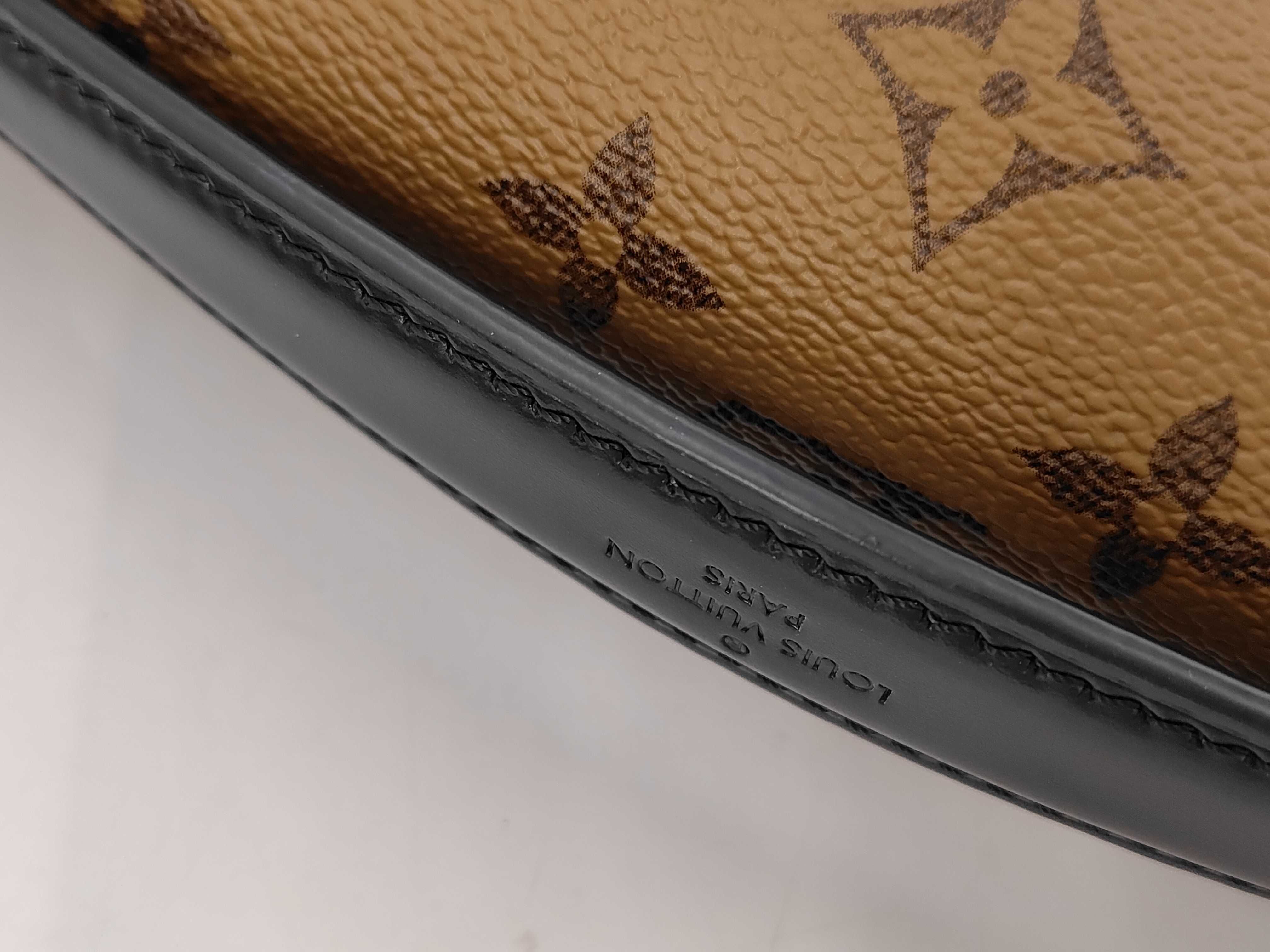 Pochette Metis MM Monogram Reverse M44876 Shoulder Bag — view 6