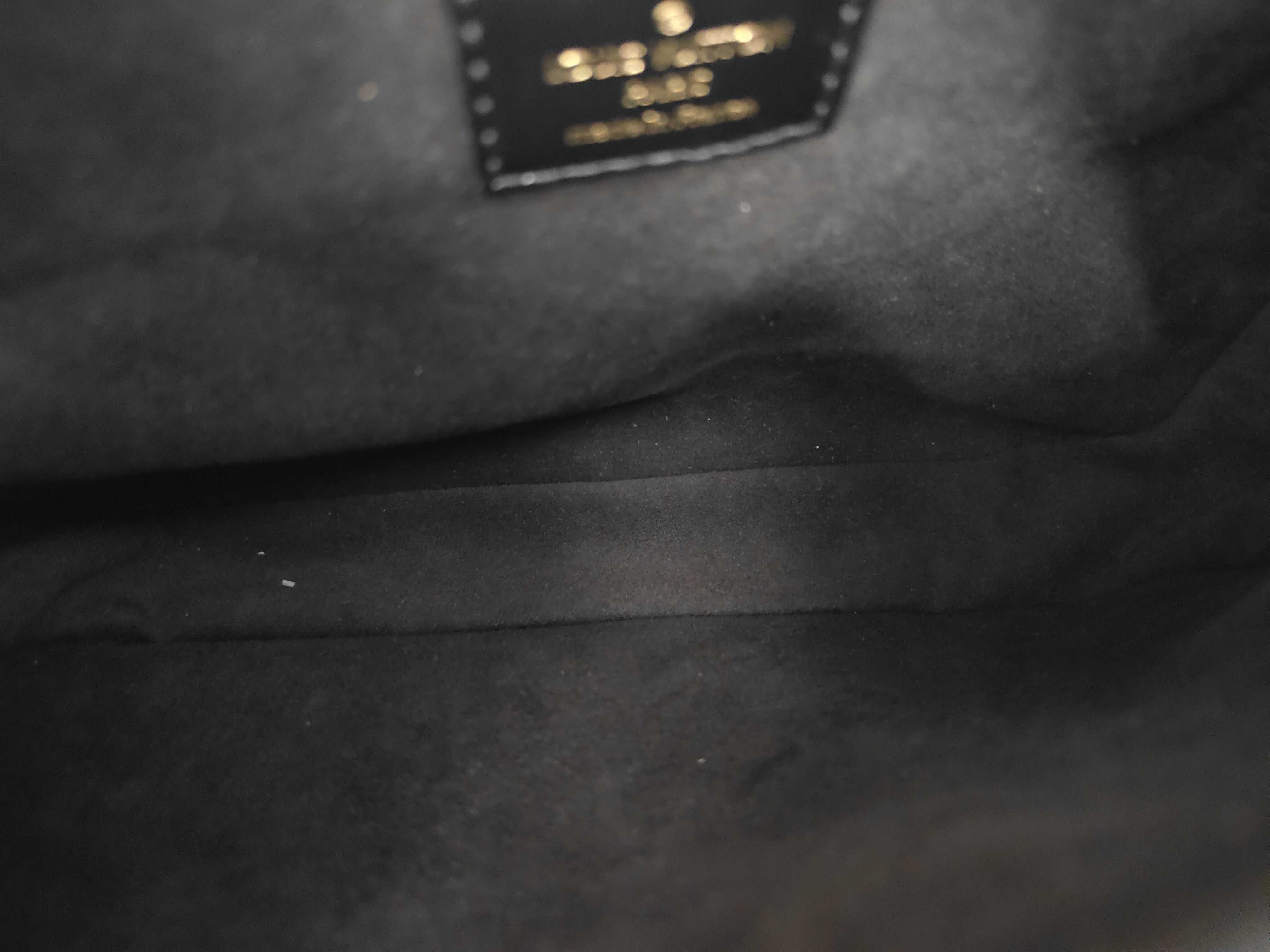 Pochette Metis MM Monogram Reverse M44876 Shoulder Bag — view 8