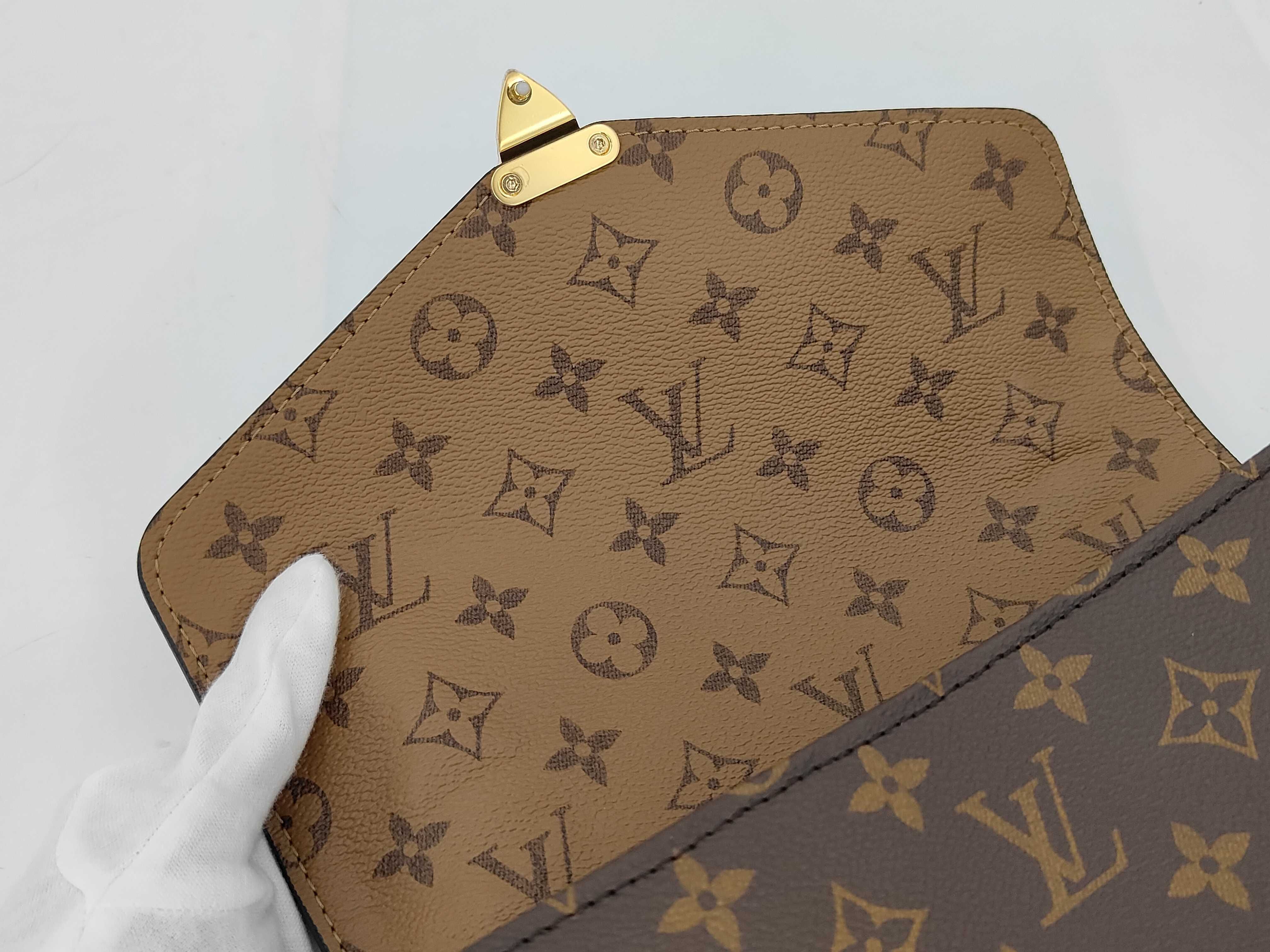 Pochette Metis MM Monogram Reverse M44876 Shoulder Bag — view 10