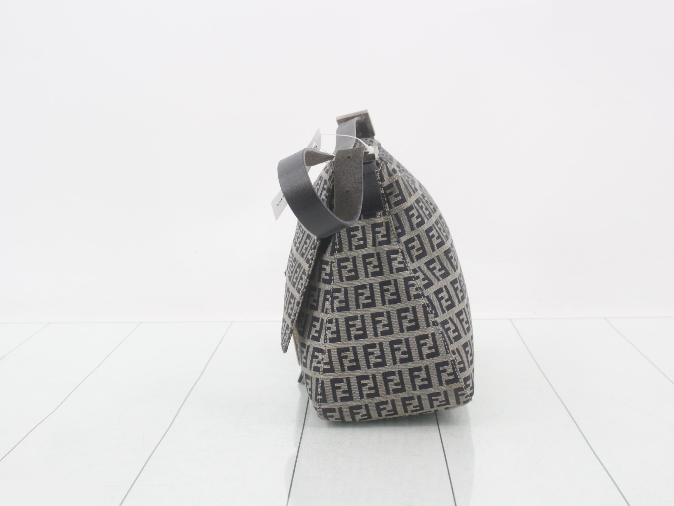 ZUCCA Mamma Bucket Shoulder Bag — view 3